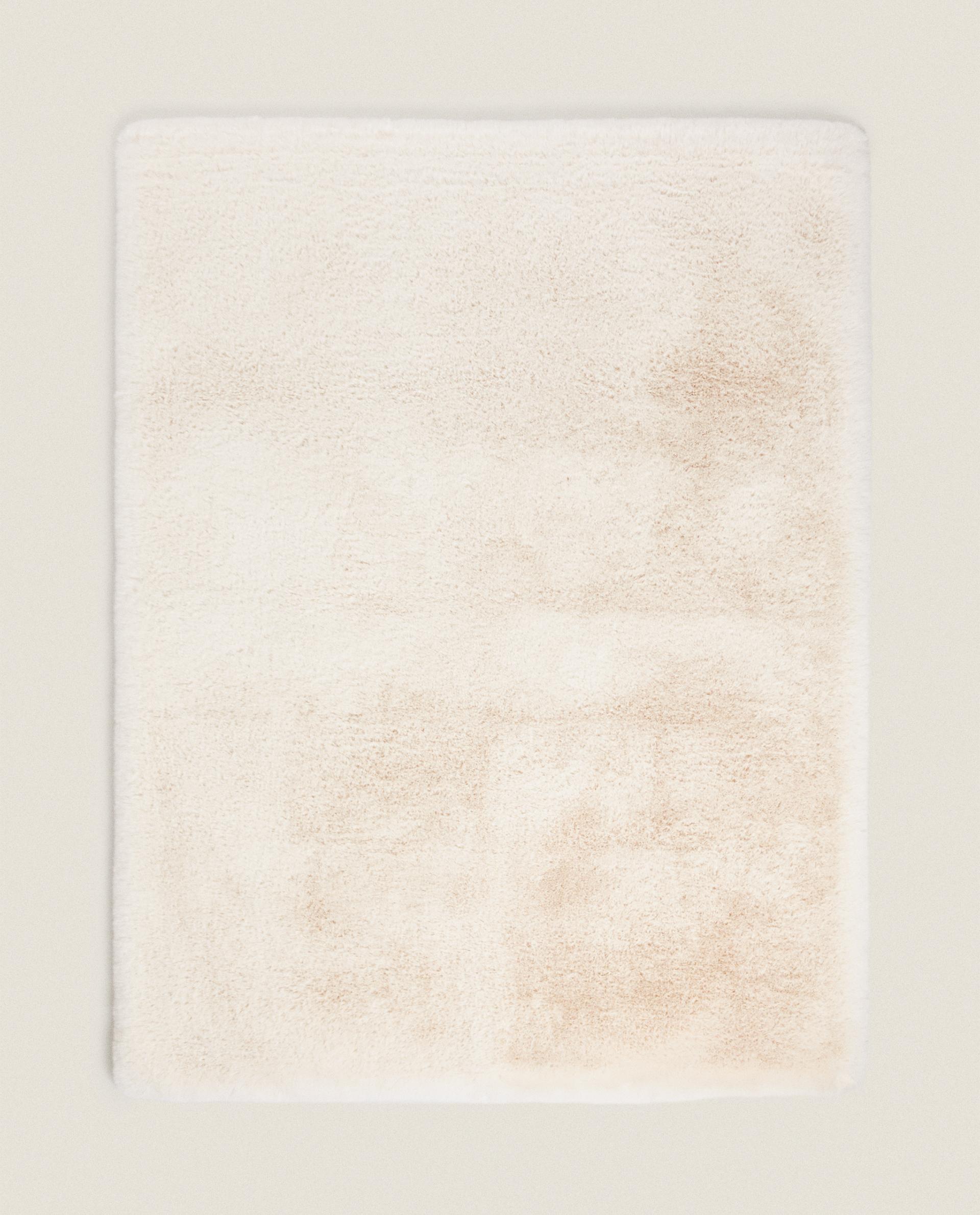 フェイクファーラグ | Zara Home 日本/Japan フェイクファーラグ | Zara Home 日本/Japan