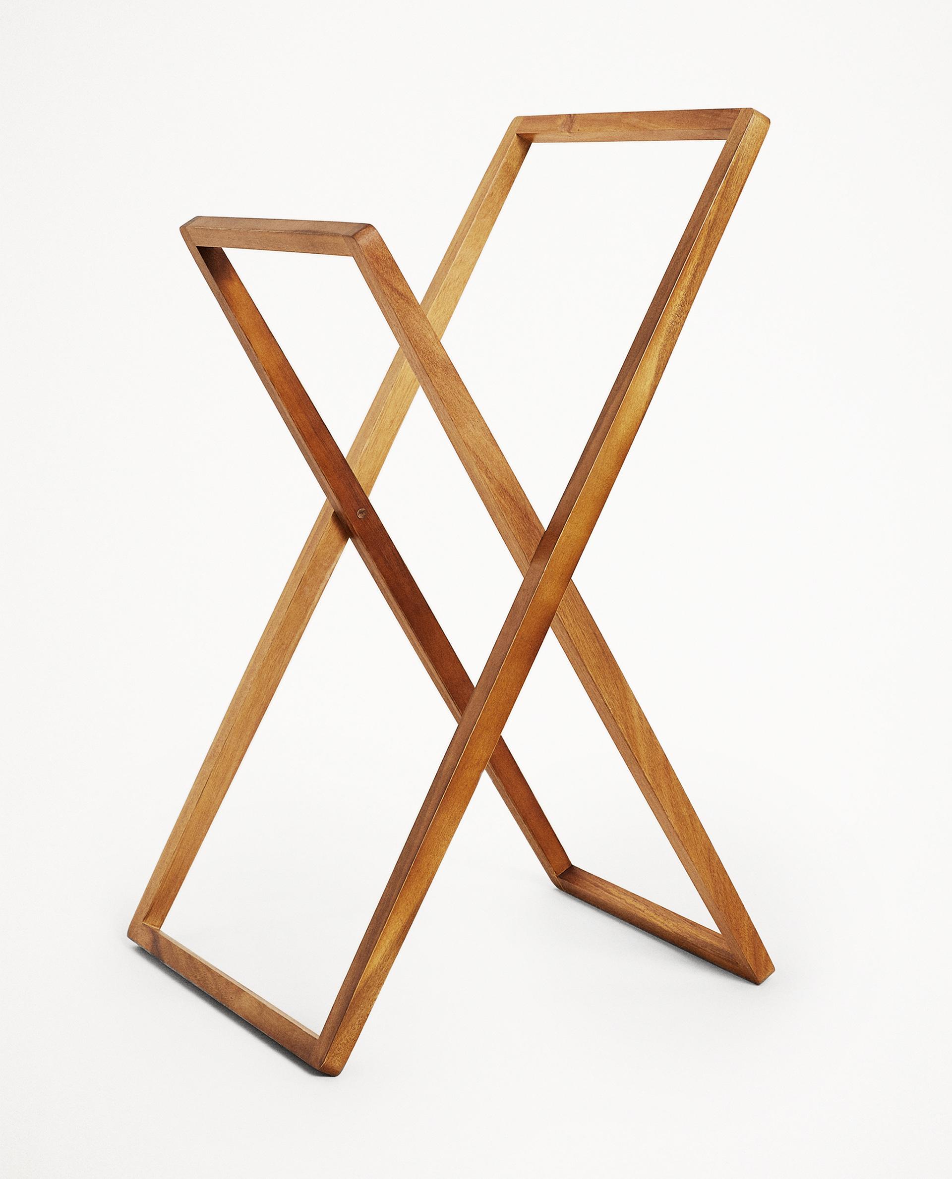 ACACIA WOOD TOWEL RACK product thumbnail 2