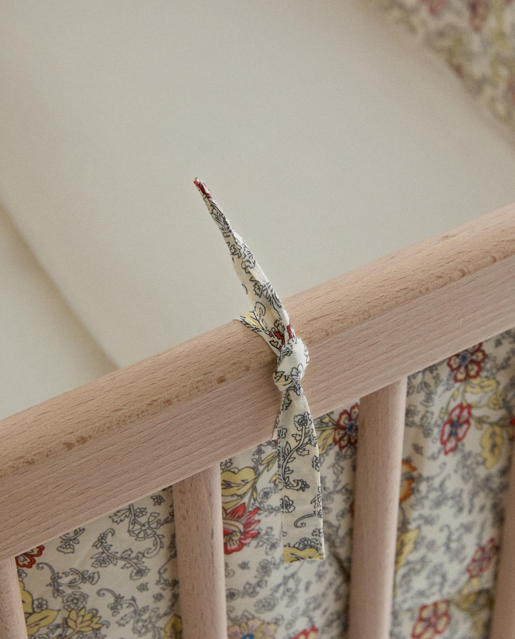 FLORAL BABY COT BUMPER COVER product thumbnail 3