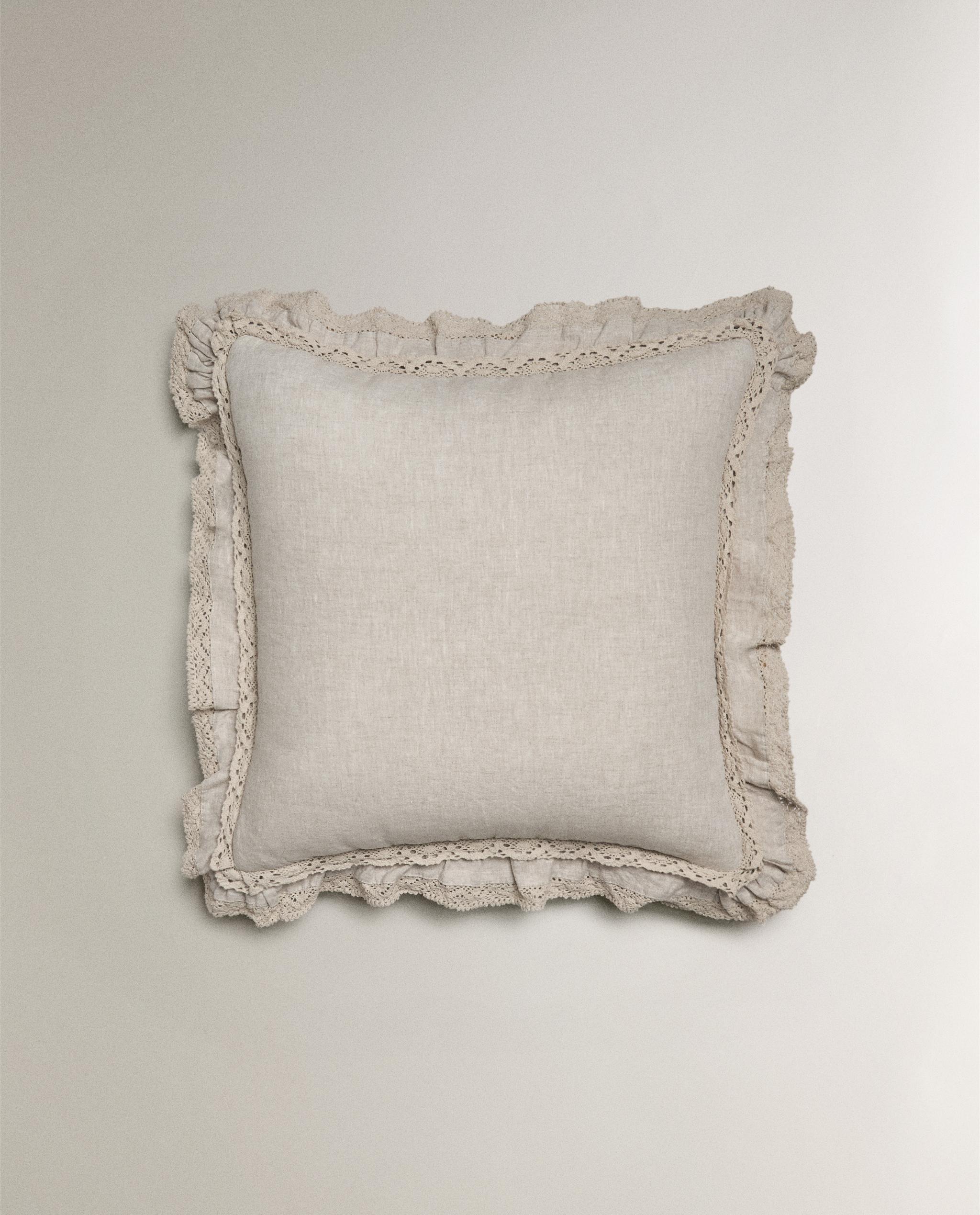LINEN QUILTED CUSHION COVER WITH LACE TRIM product thumbnail 4