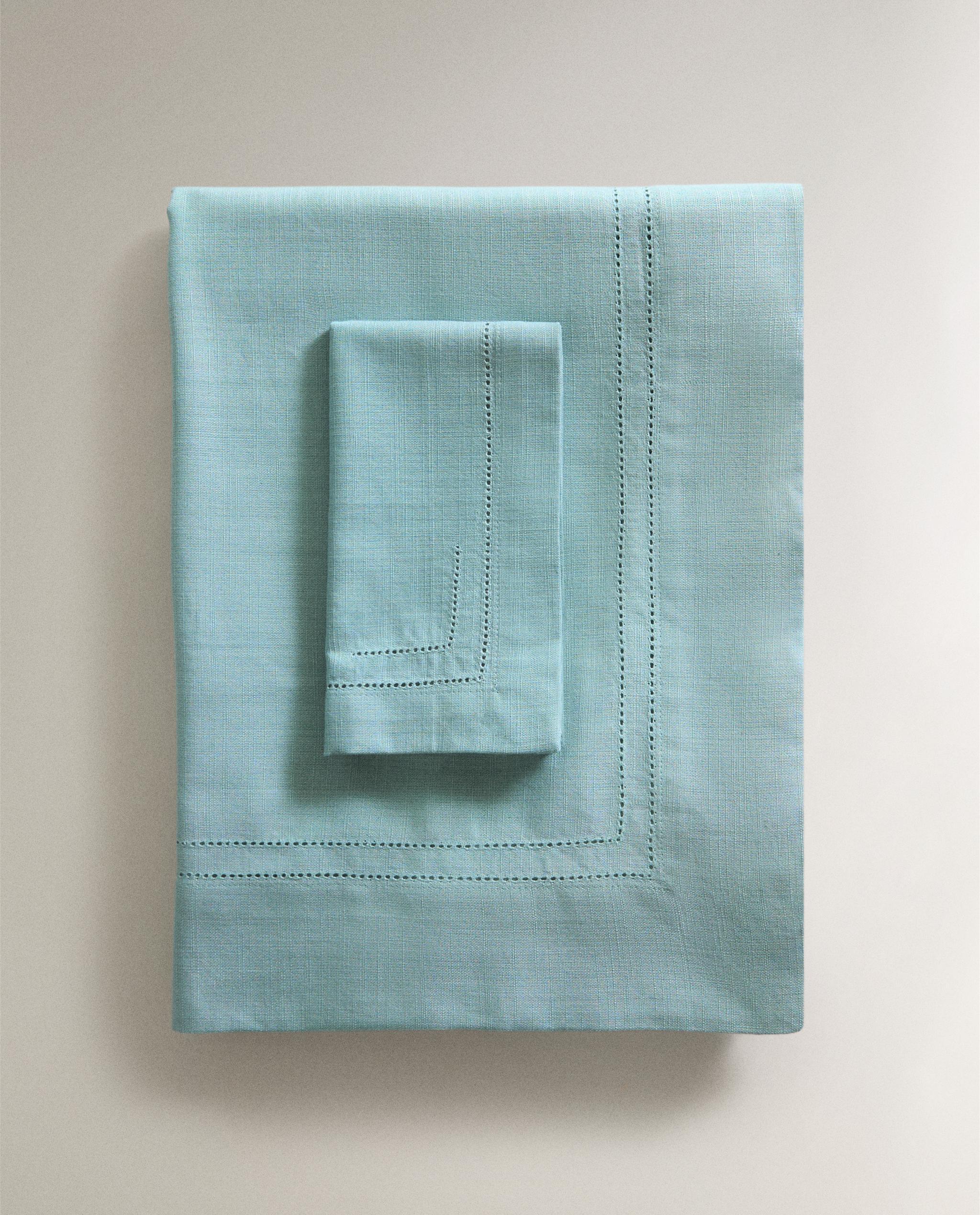 HEMSTITCHED COTTON TABLECLOTH product thumbnail 4