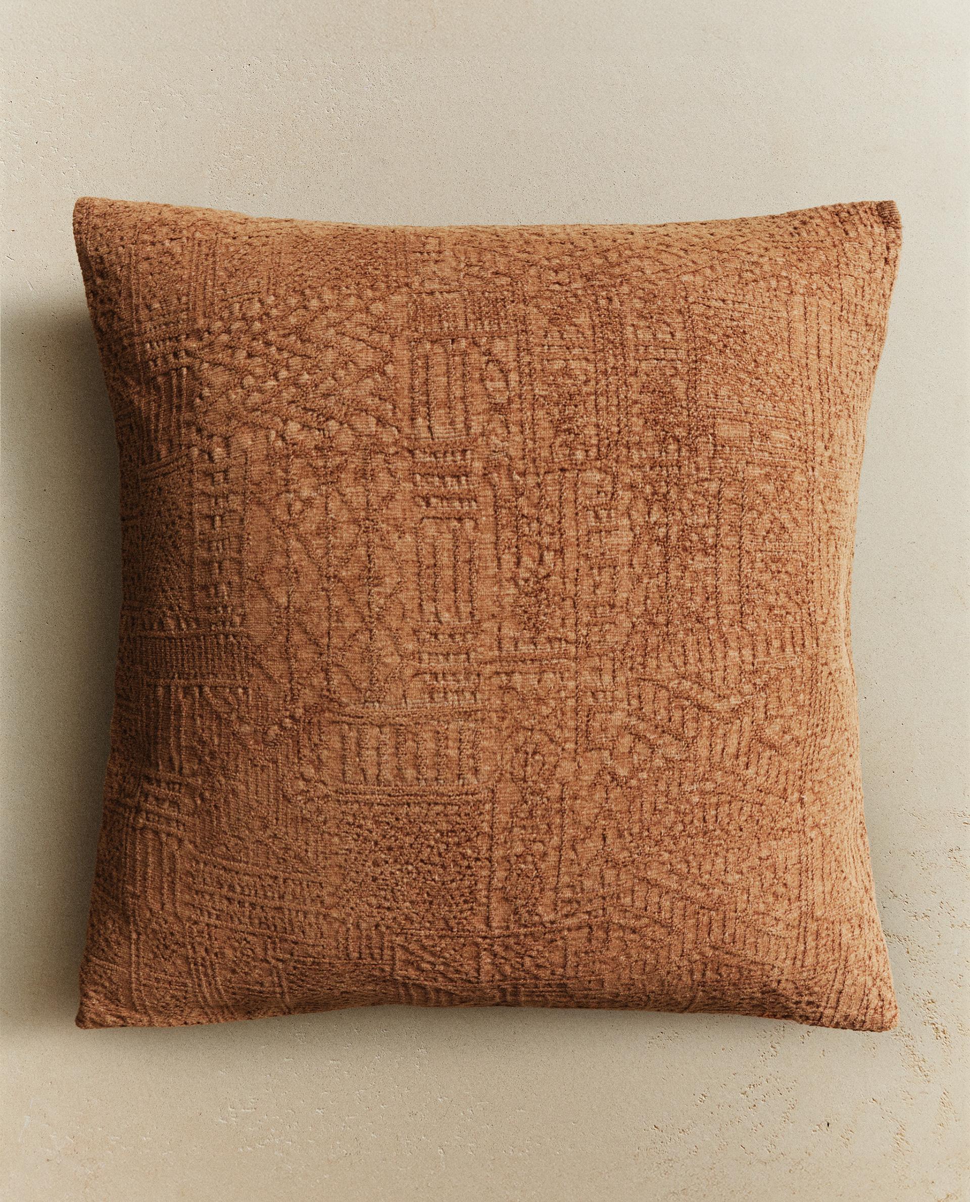 クッションカバー ZARAHOME  Cushion Cover LINEN CUSHION COVER WITH TOPSTITCHING | Zara Home United Kingdom
