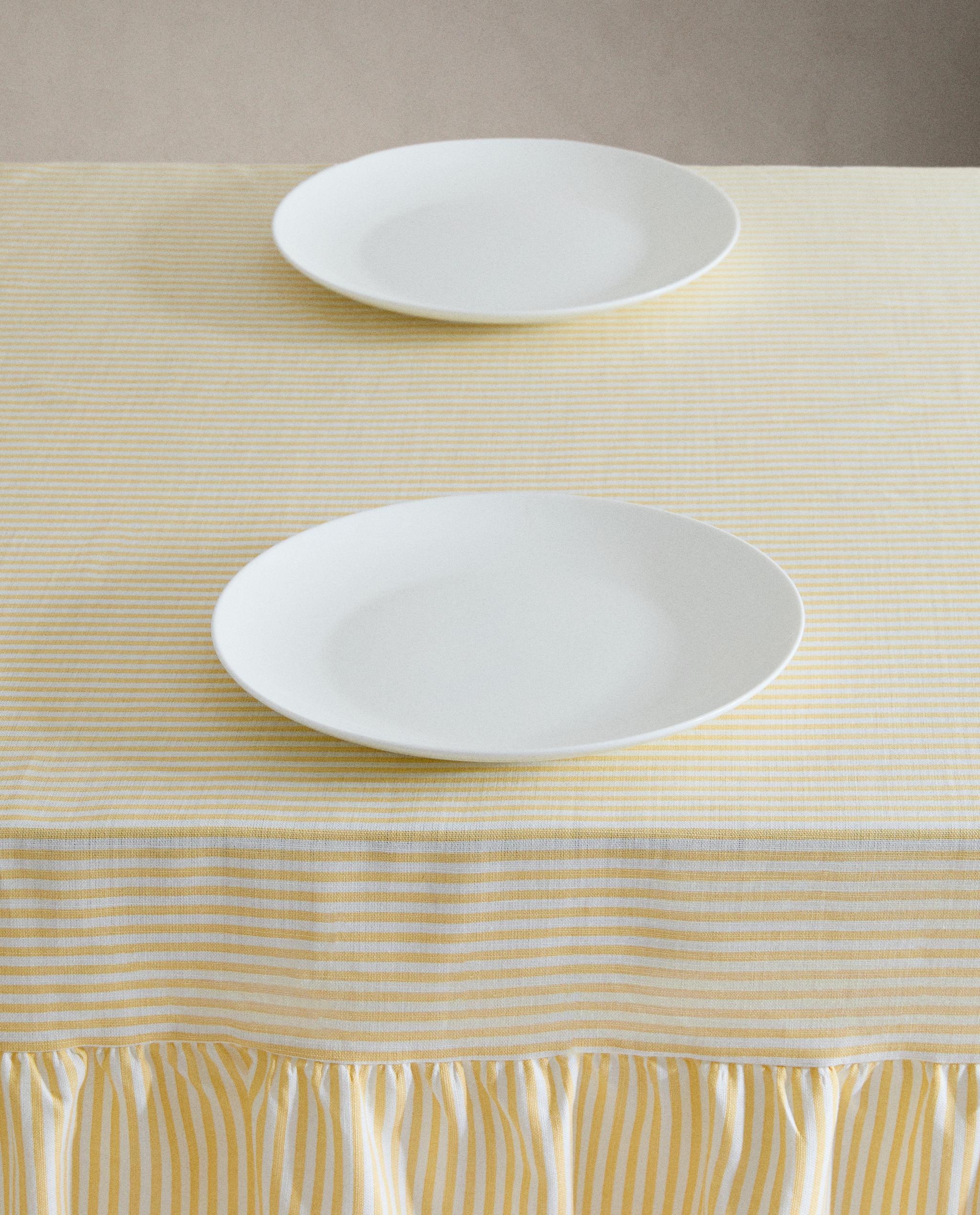 RUFFLED COTTON TABLECLOTH product thumbnail 7