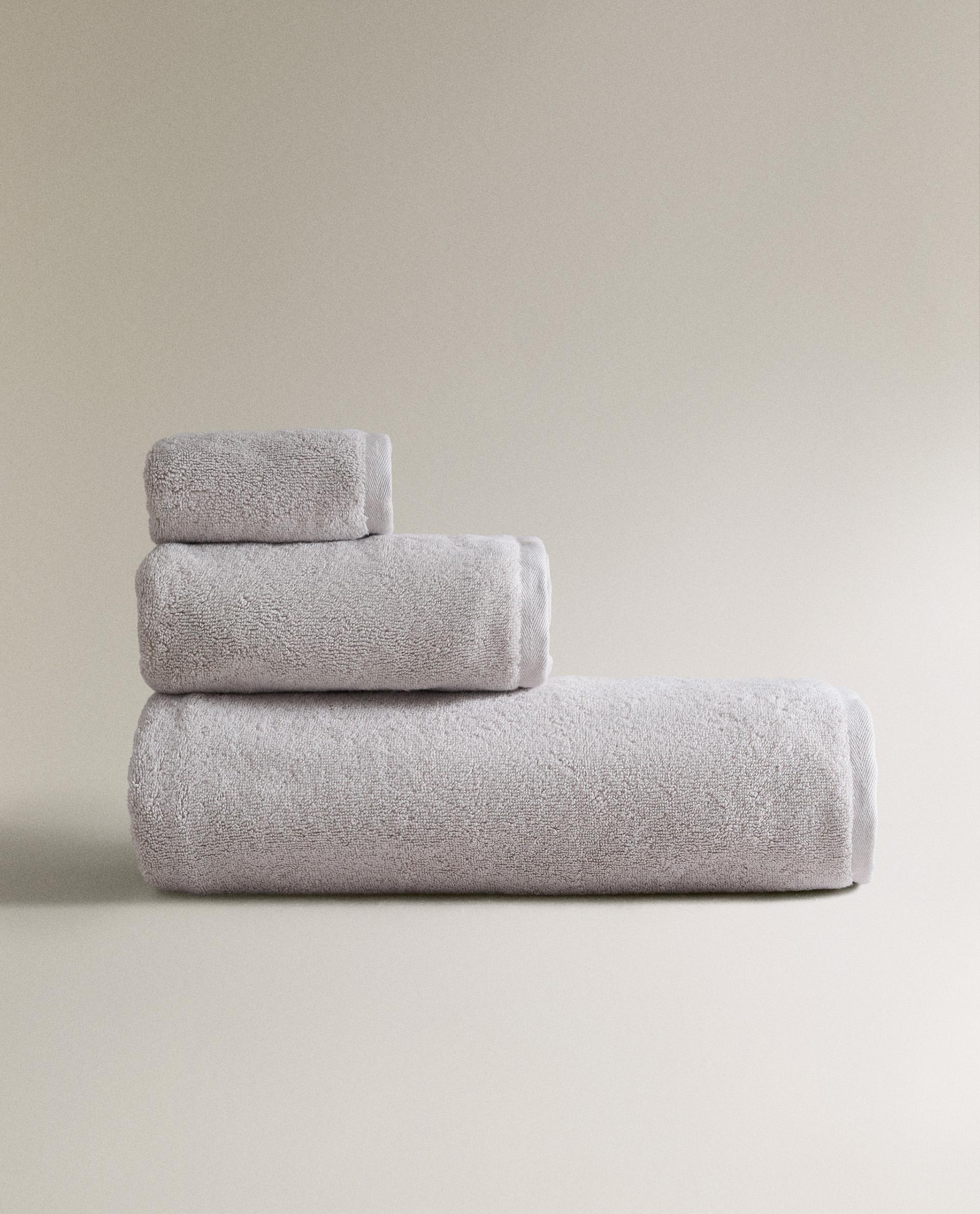 700 GXM EXTRA SOFT COTTON BATH TOWEL Zara Home Luxembourg Luxemburg