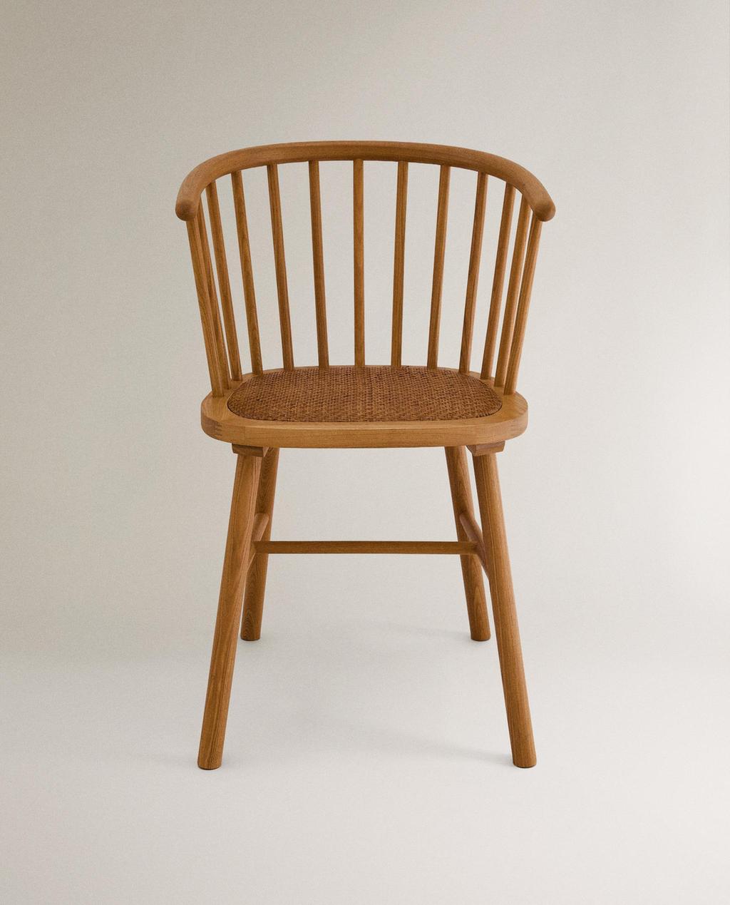 DİŞBUDAK VE RATTAN SANDALYE