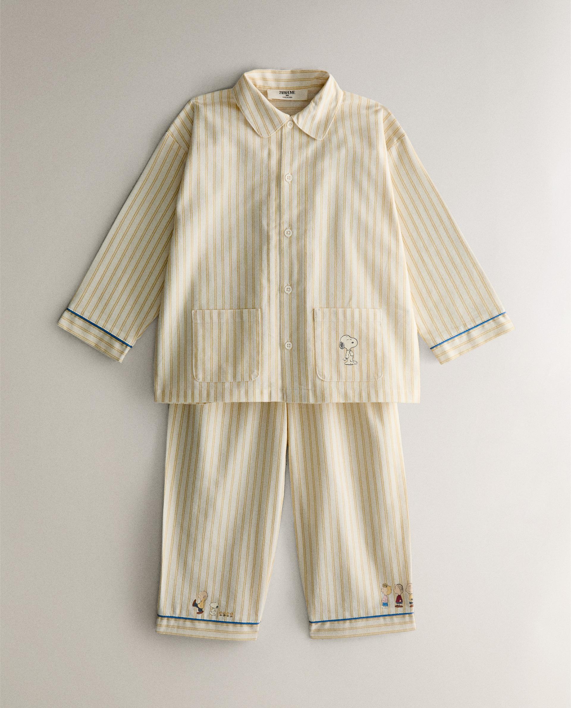 CHILDREN'S PEANUTS™ STRIPED FLANNEL SET OF PYJAMAS