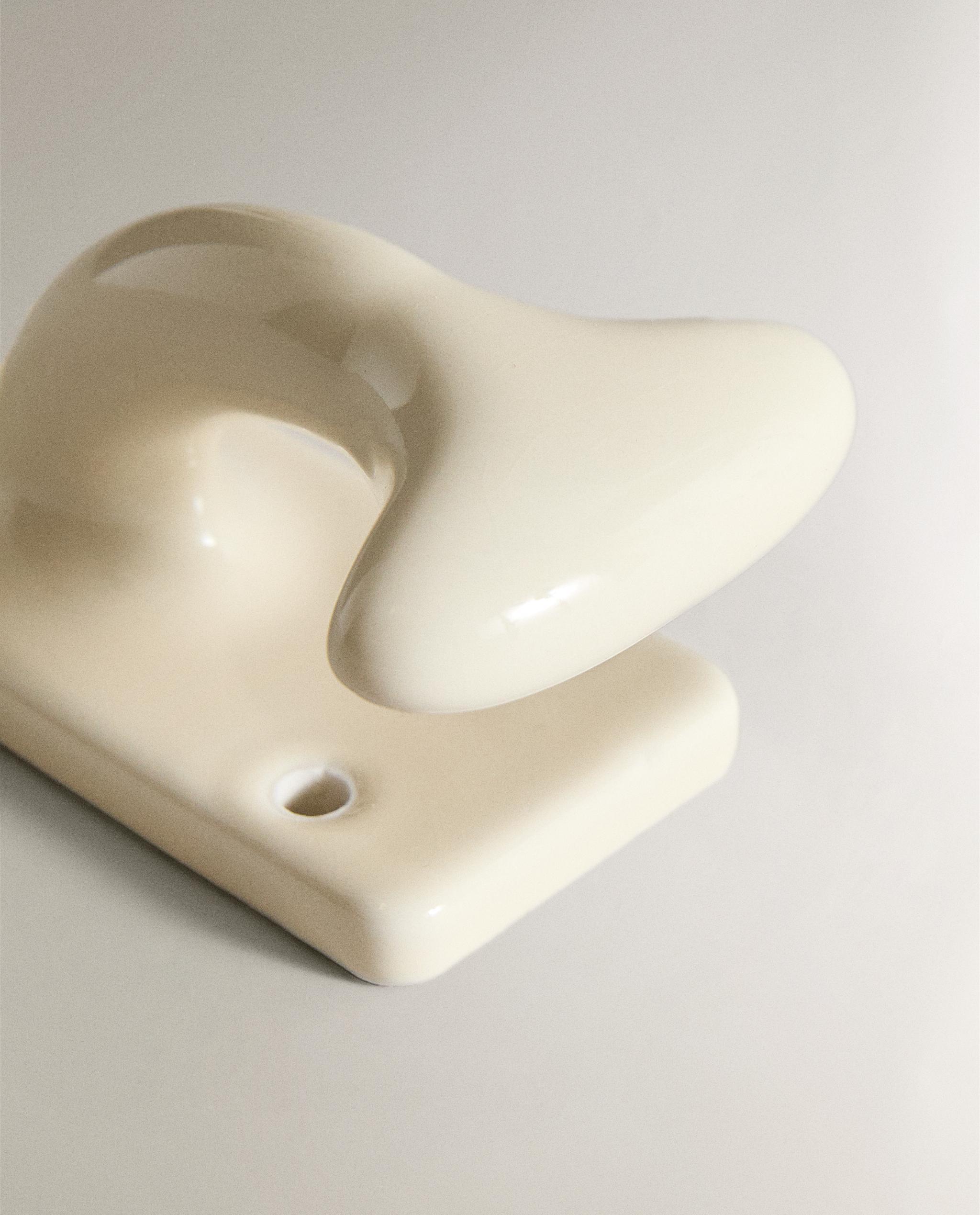 CERAMIC HOOK product thumbnail 4