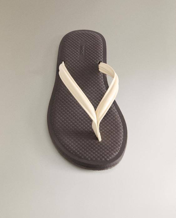 SANDALE MIT LEDERRIEMEN