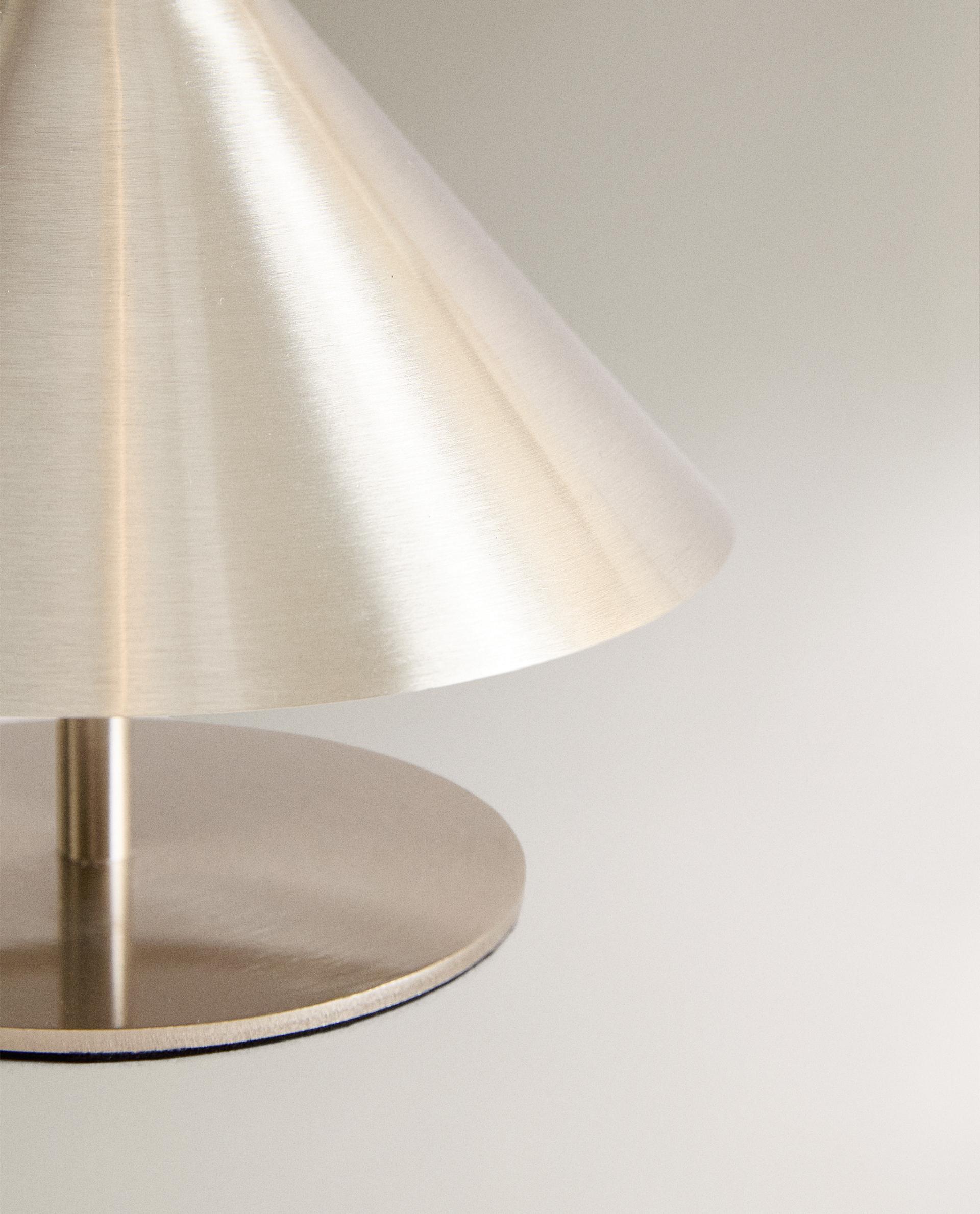 CORDLESS METAL TABLE LAMP product thumbnail 16