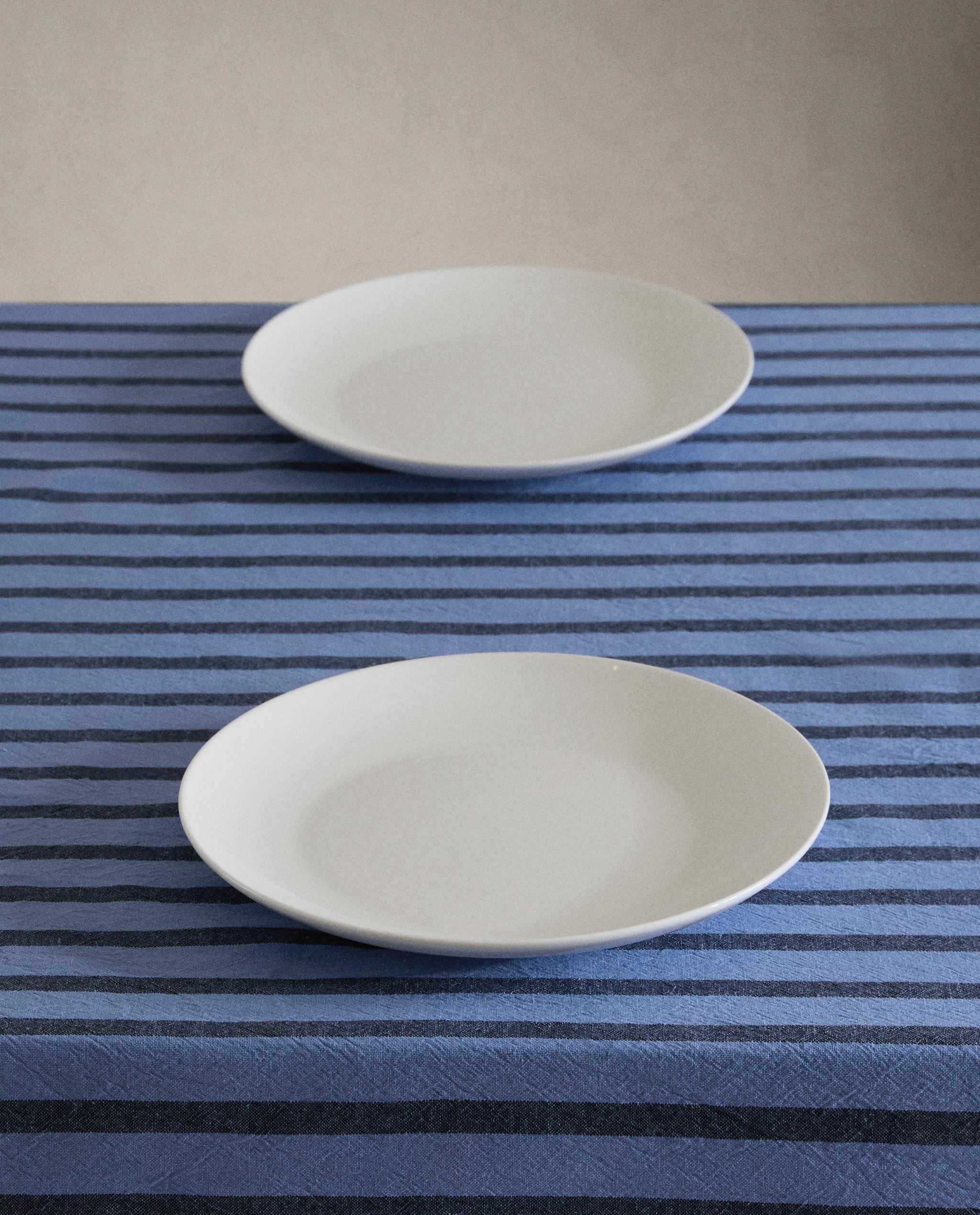 DYED THREAD STRIPED TABLECLOTH product thumbnail 2
