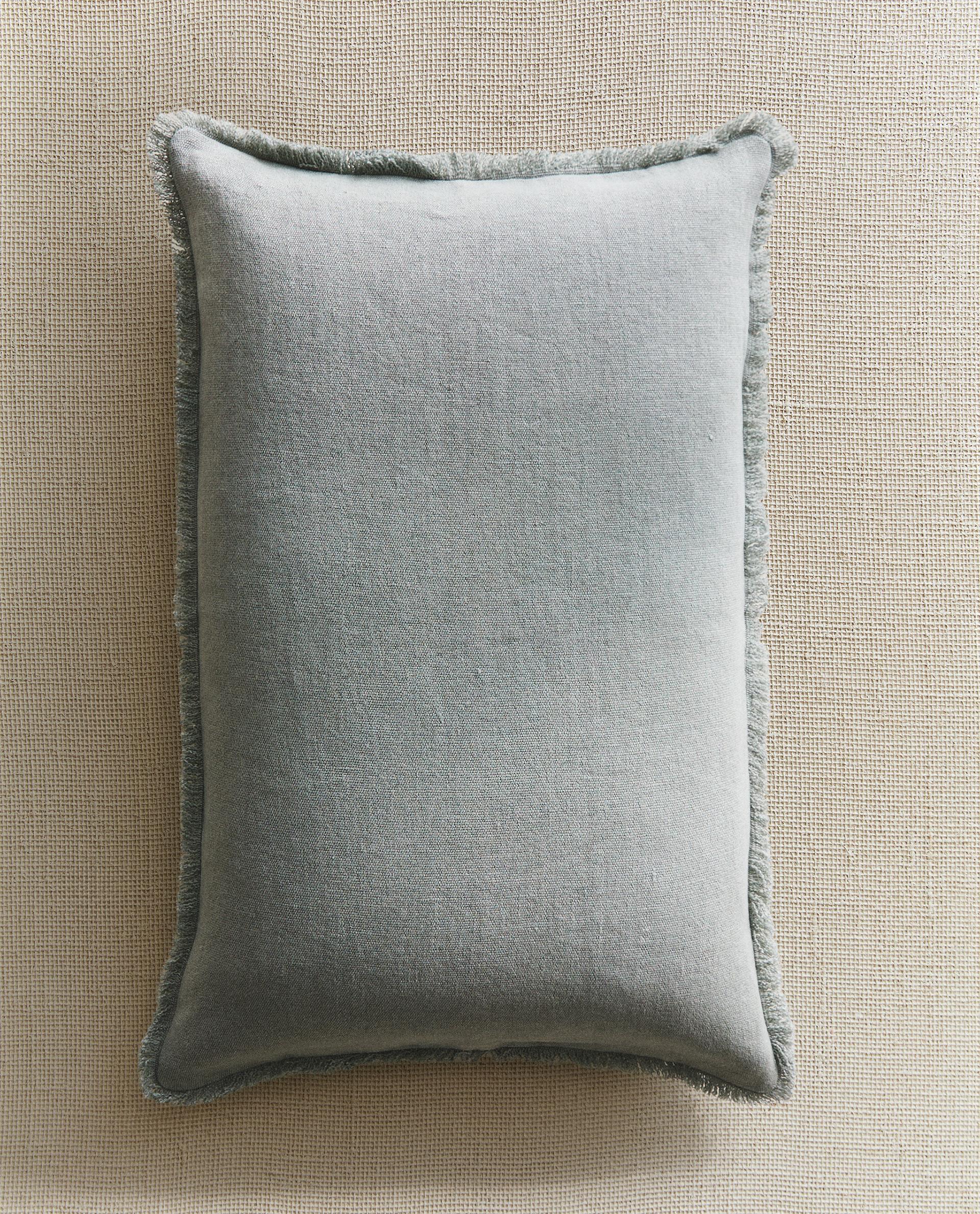 お値引き‼️ZARA HOME クッションカバー　ホワイト2枚セット ジャカード クッションカバー | Zara Home 日本/Japan