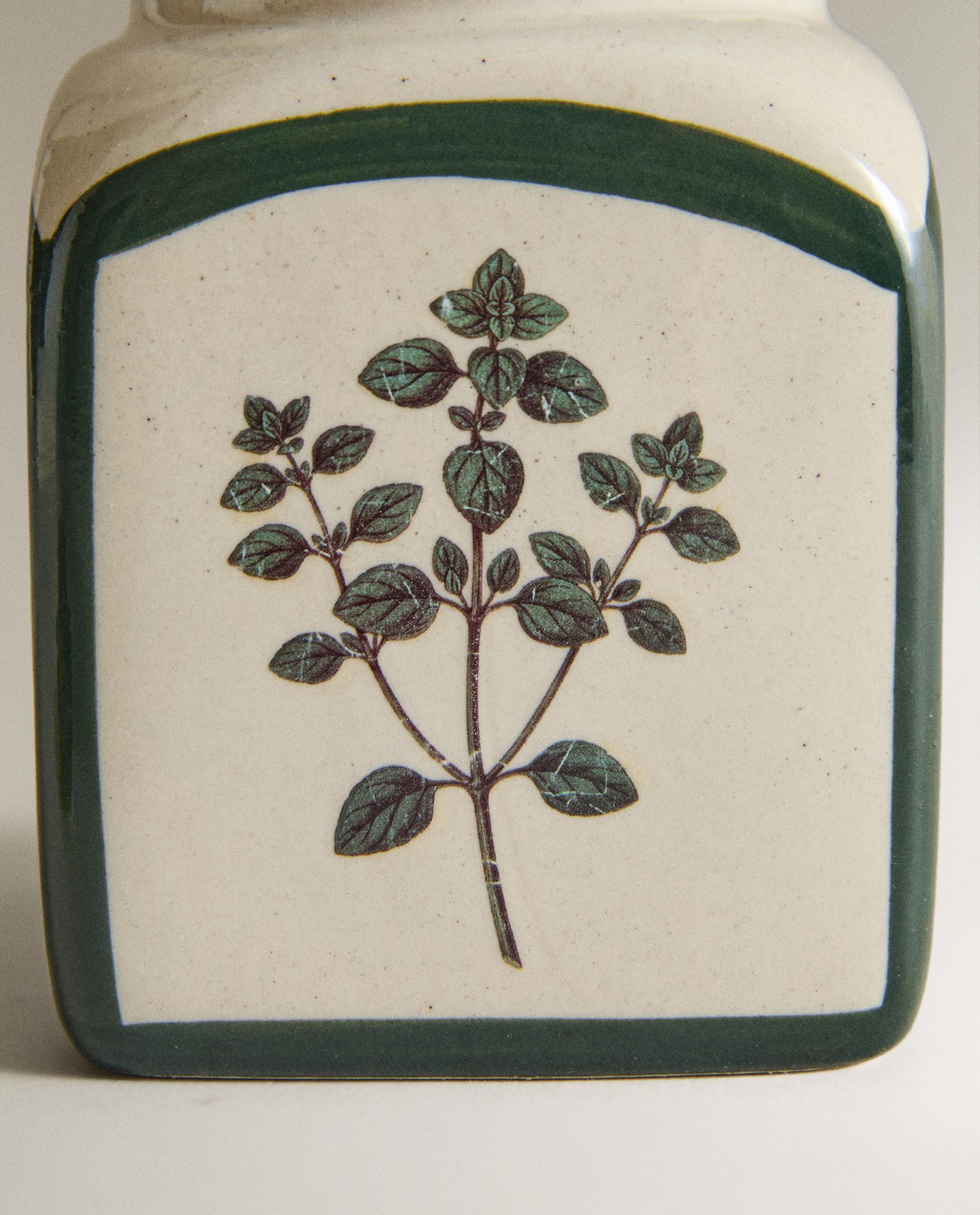 (320 G) OREGANO SCENTED CANDLE product thumbnail 3