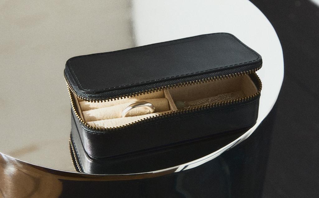 LEATHER JEWELLERY BOX