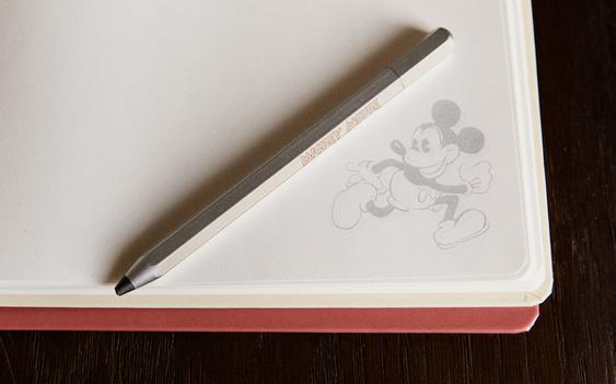 MICKEY & MINNIE ©DISNEY PENCIL