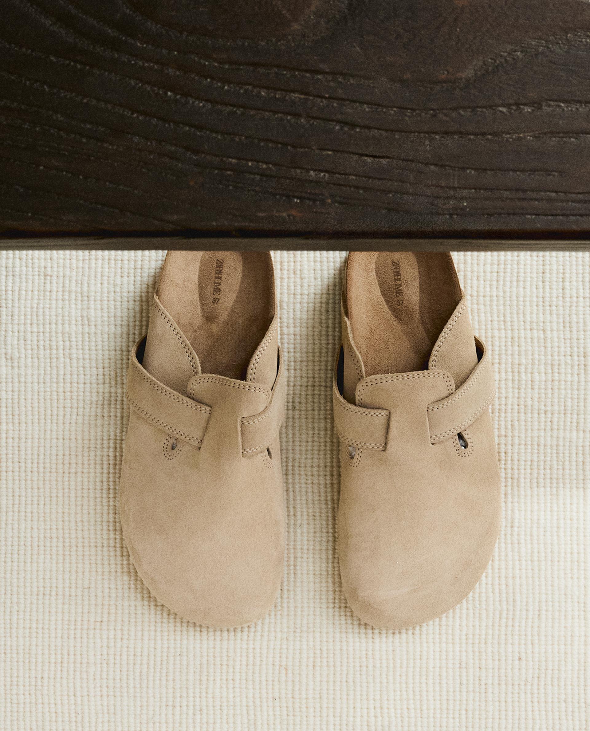 【ZARA】限定版レザークロッグサンダル ベージュ | 2786/520/102 LIMITED EDITION LEATHER CLOGS - Beige | ZARA United States