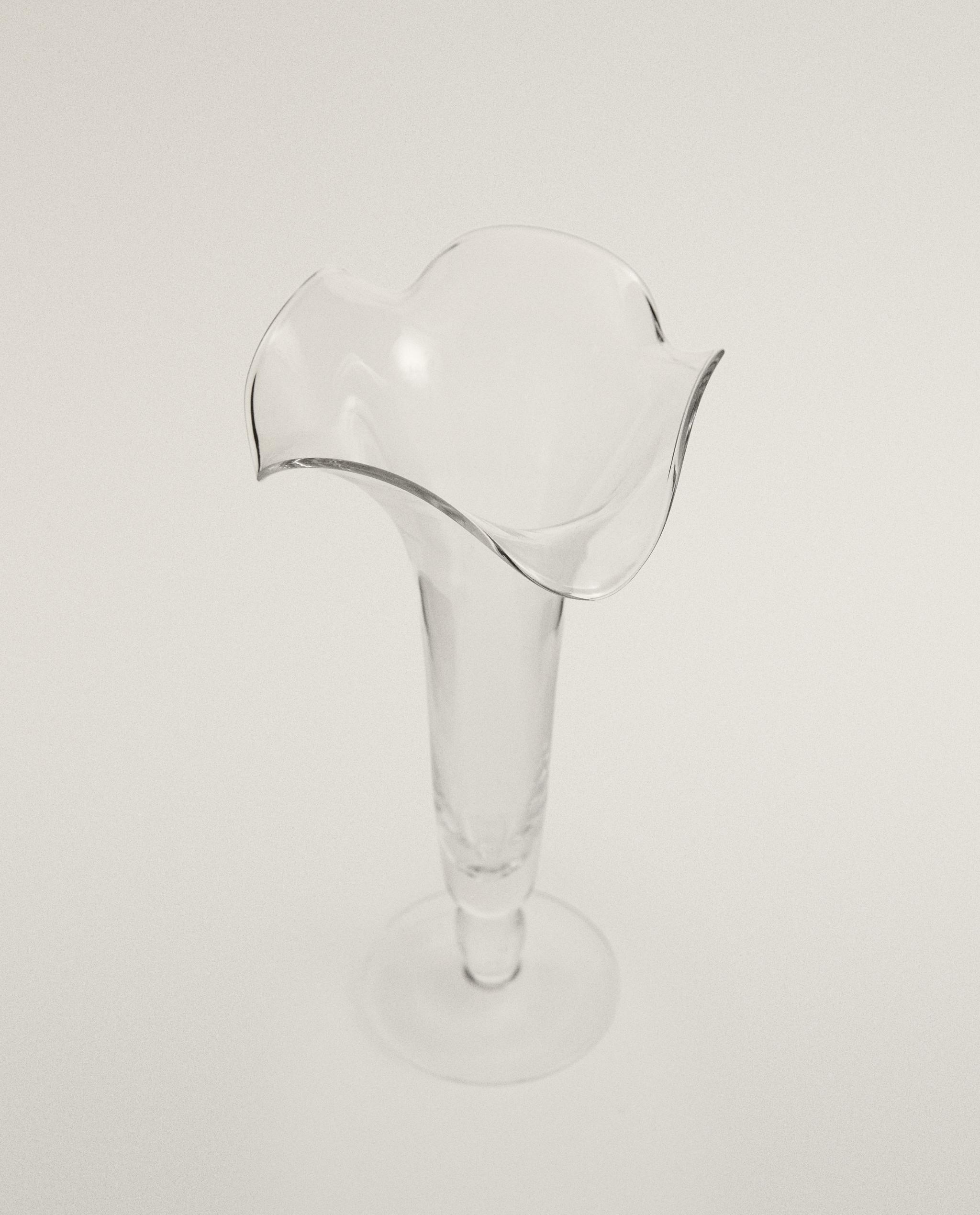 FLOWER GLASS VASE product thumbnail 3
