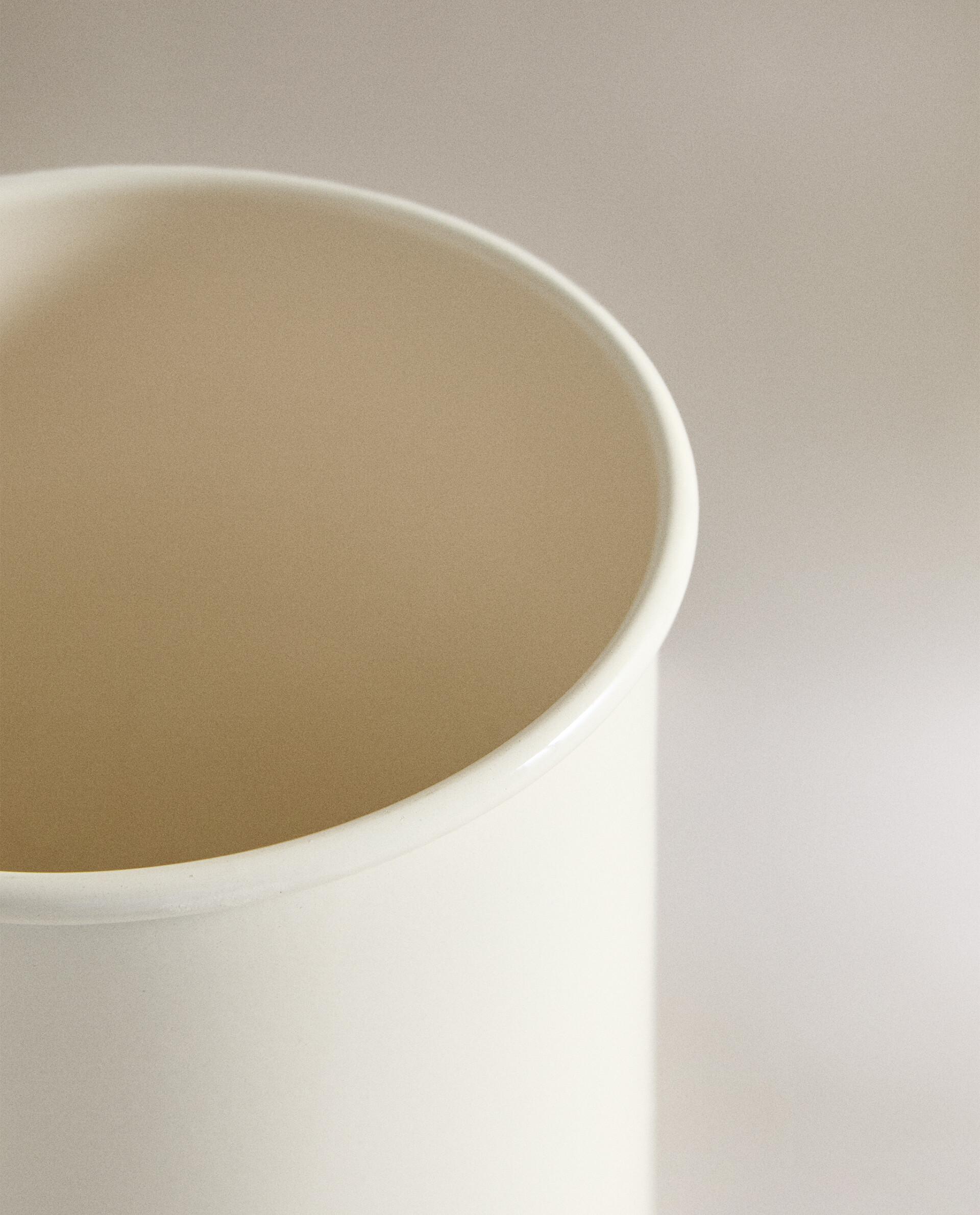 LACQUERED METAL CYLINDRICAL JAR product thumbnail 14