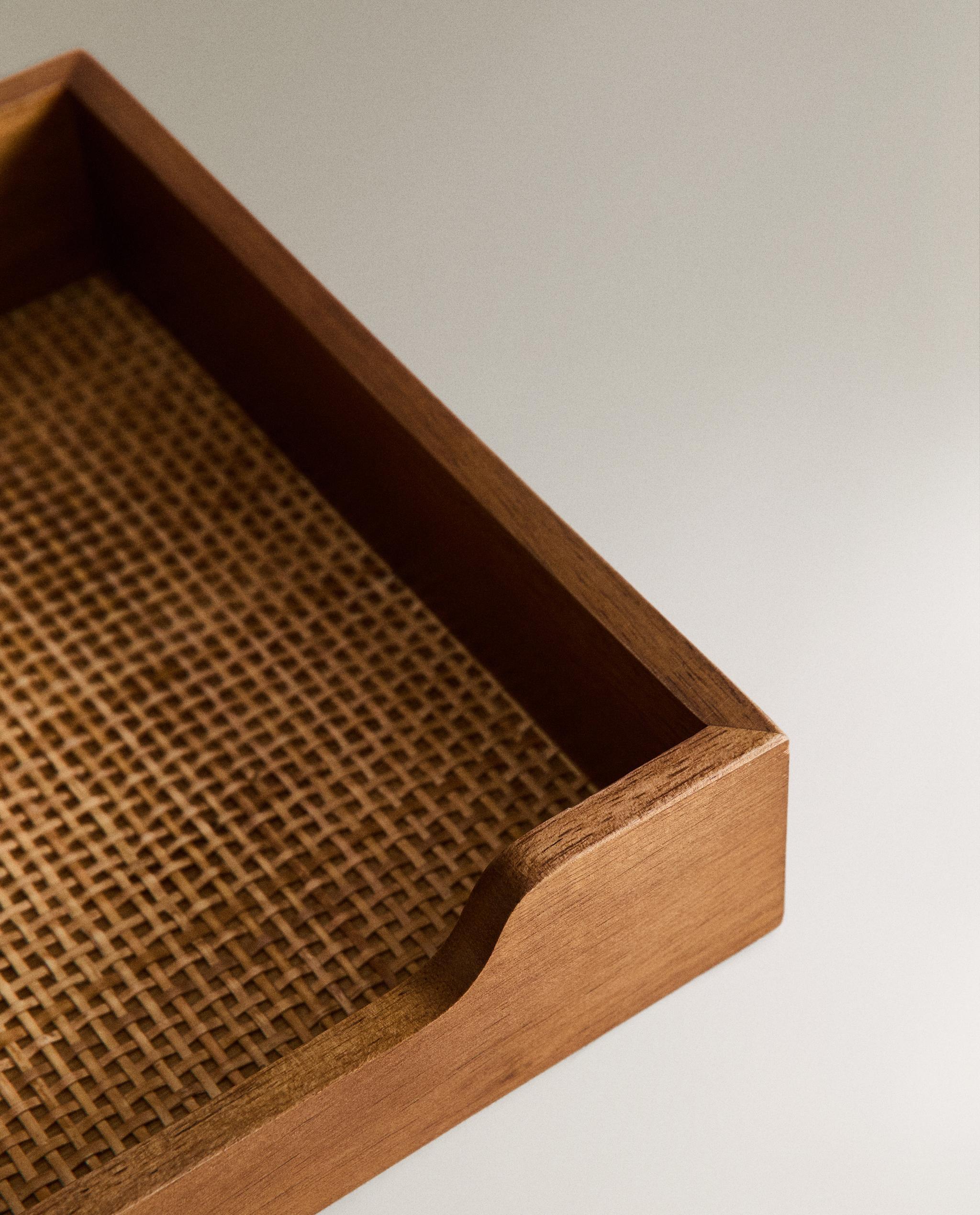 WOOD AND RATTAN NAPKIN HOLDER product thumbnail 4