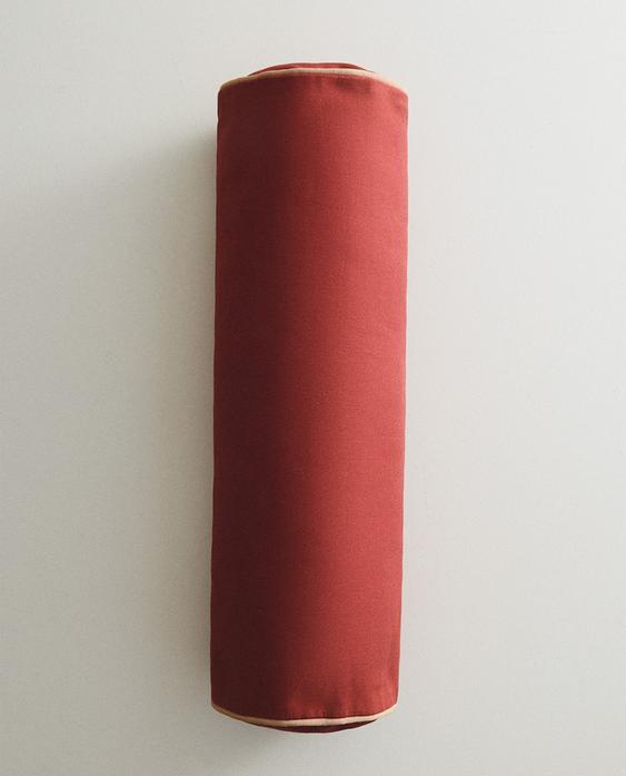 CONTRAST BOLSTER
