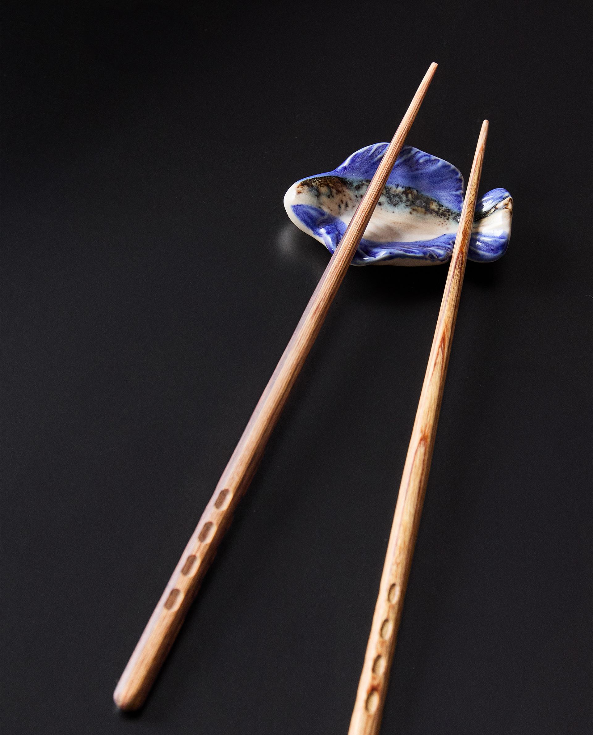 PACK OF FISH CERAMIC CHOPSTICK STANDS (PACK OF 2)