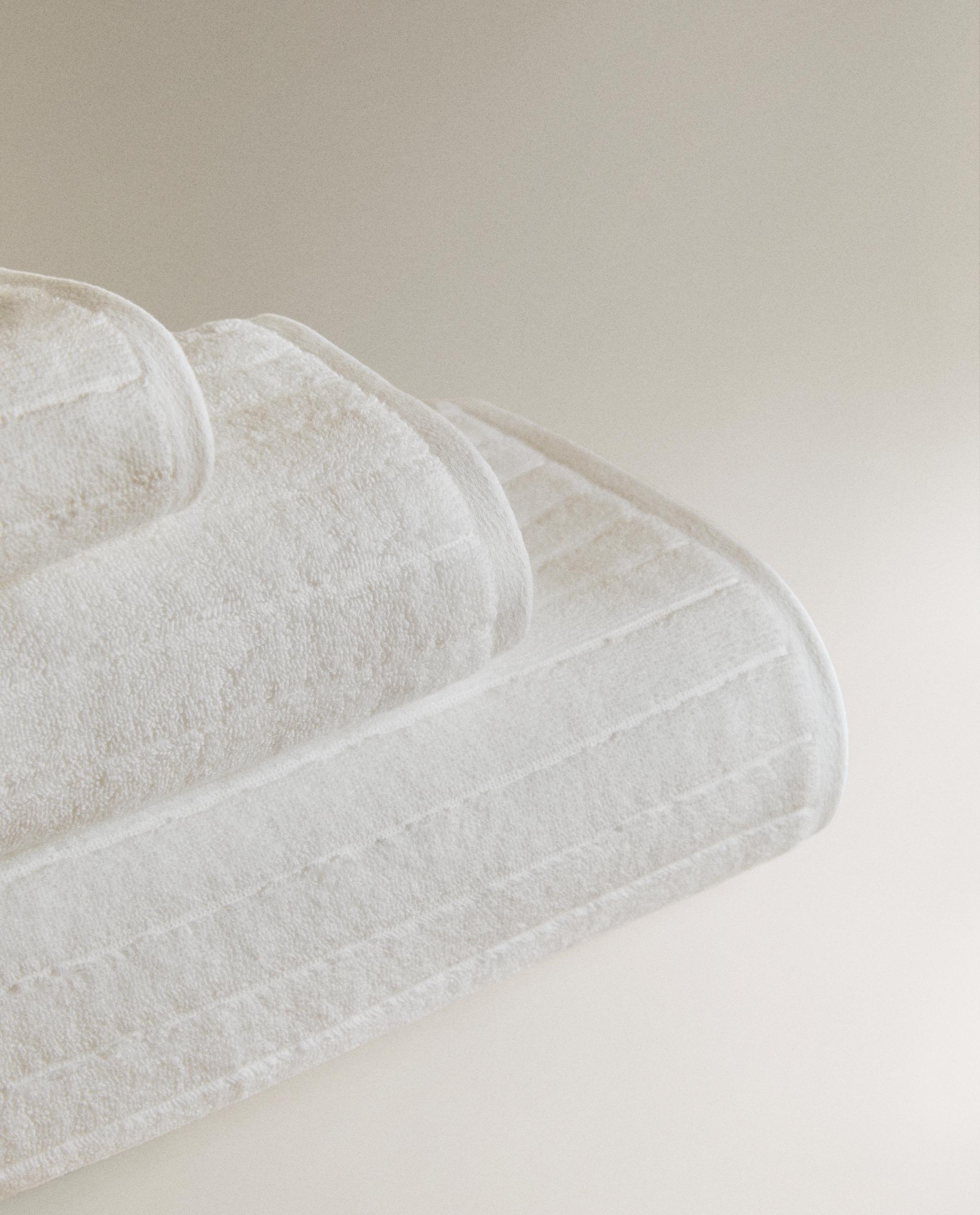 TEXTURED STRIPED BATH TOWEL product thumbnail 11