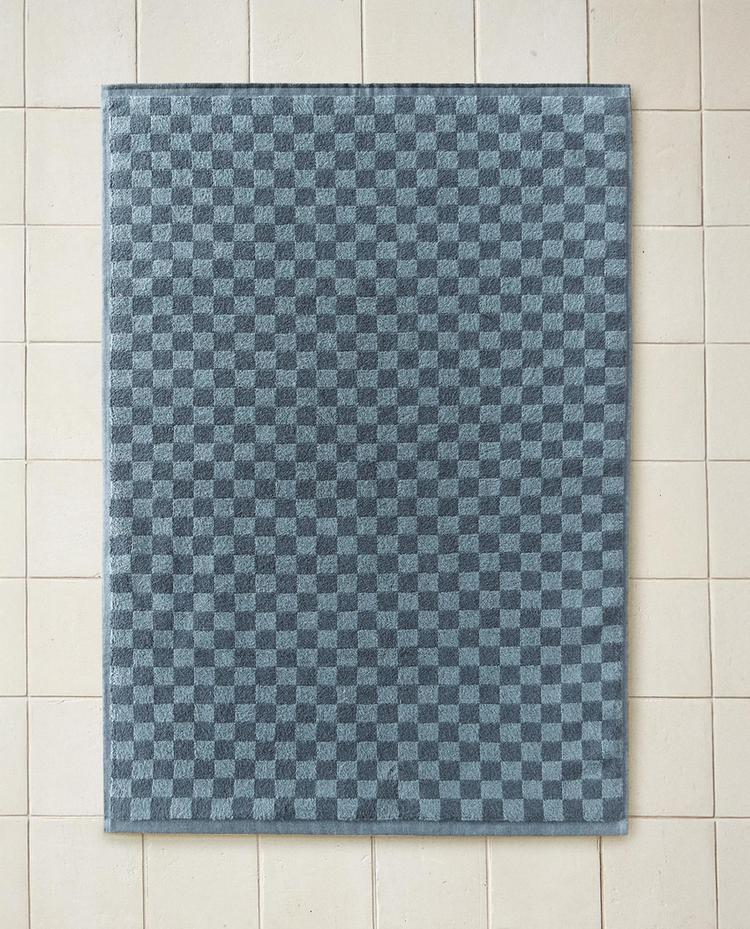 CHEQUERED BATH MAT
