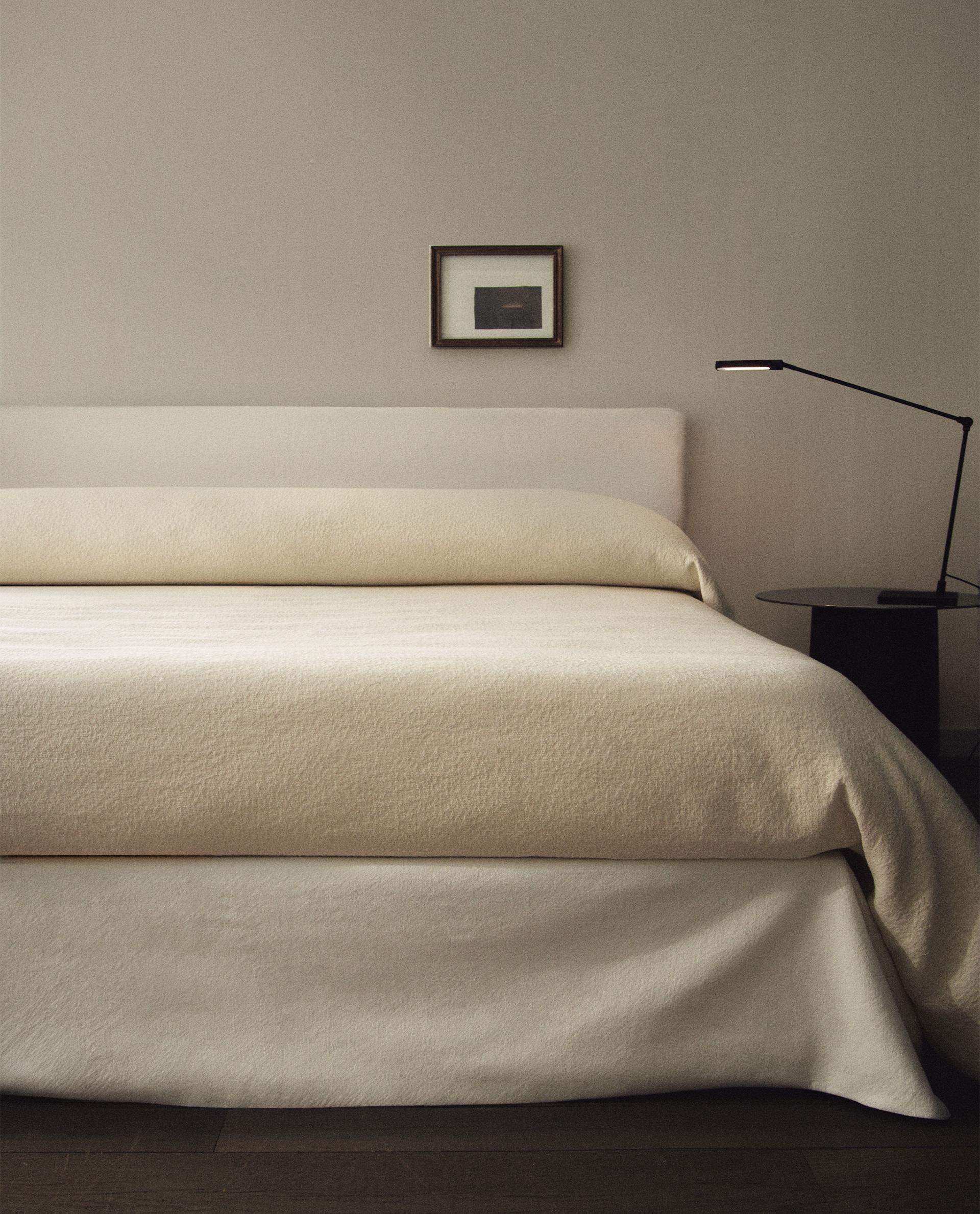 ZARA  キルト ベッドカバー　クイーン キング スプレッド ZARA home キルト ベッドカバー クイーン キング スプレッド