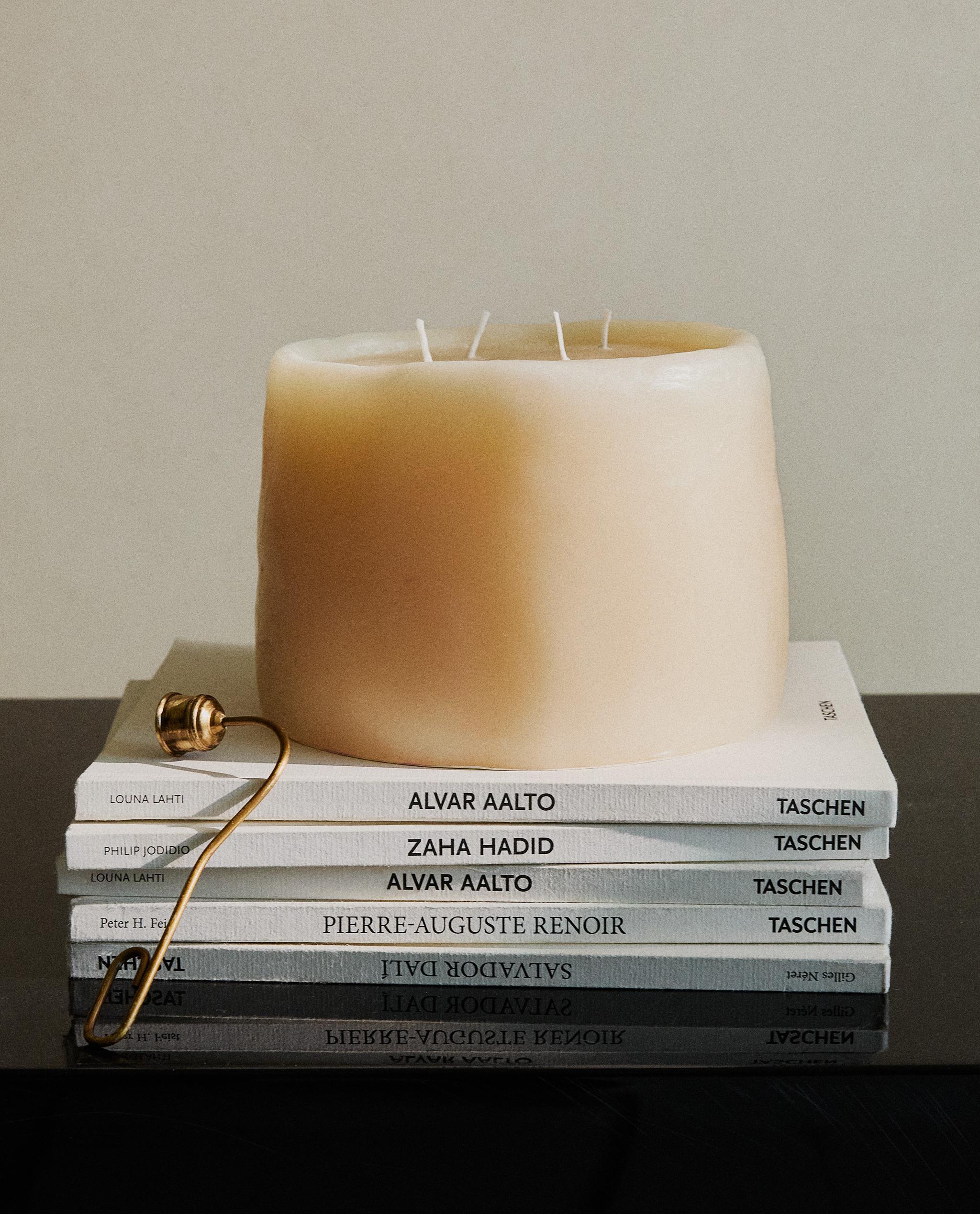 DECORATIVE BEIGE CANDLE product thumbnail 7