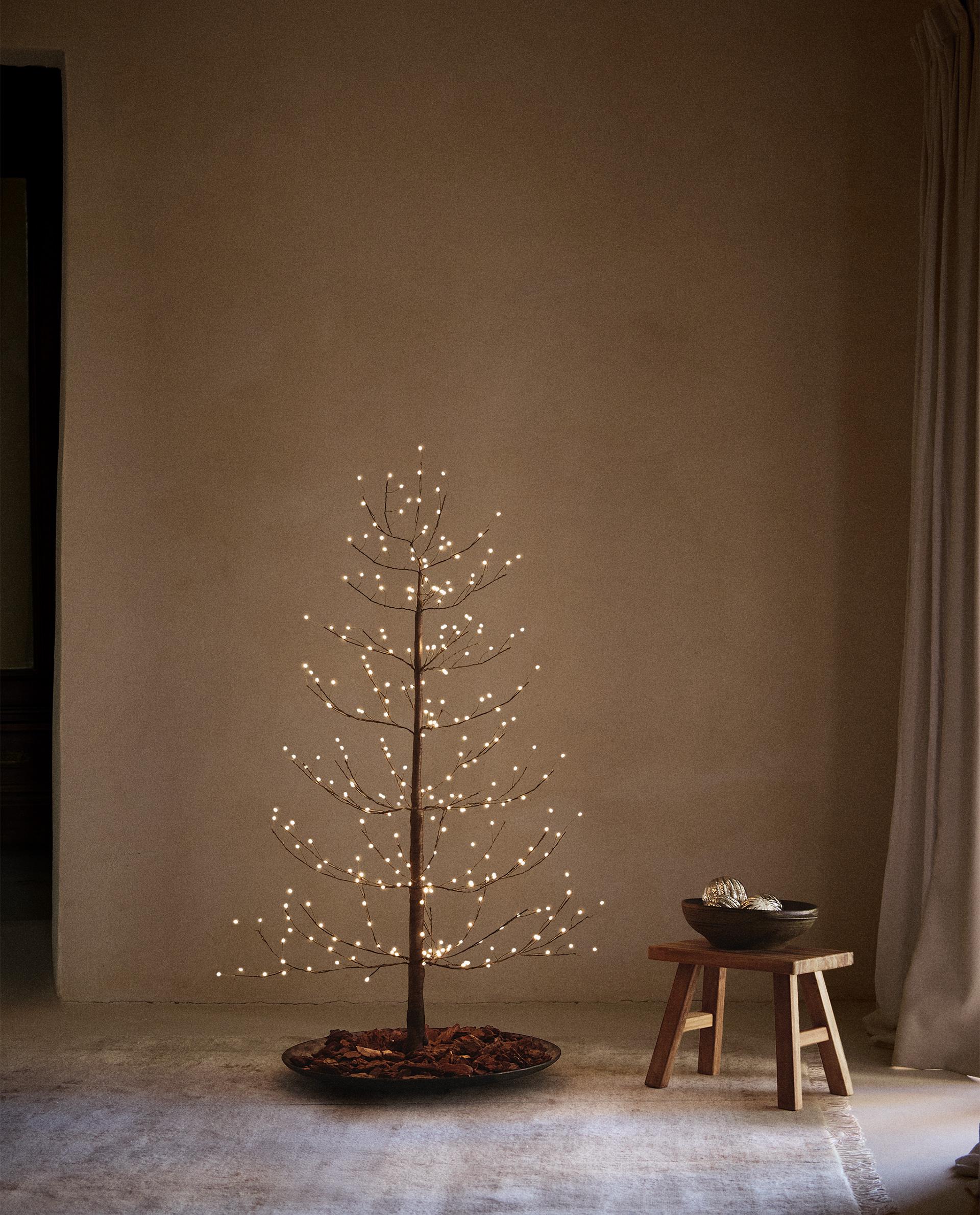 クリスマス LEDライトツリー (110 CM) | Zara Home 日本/Japan