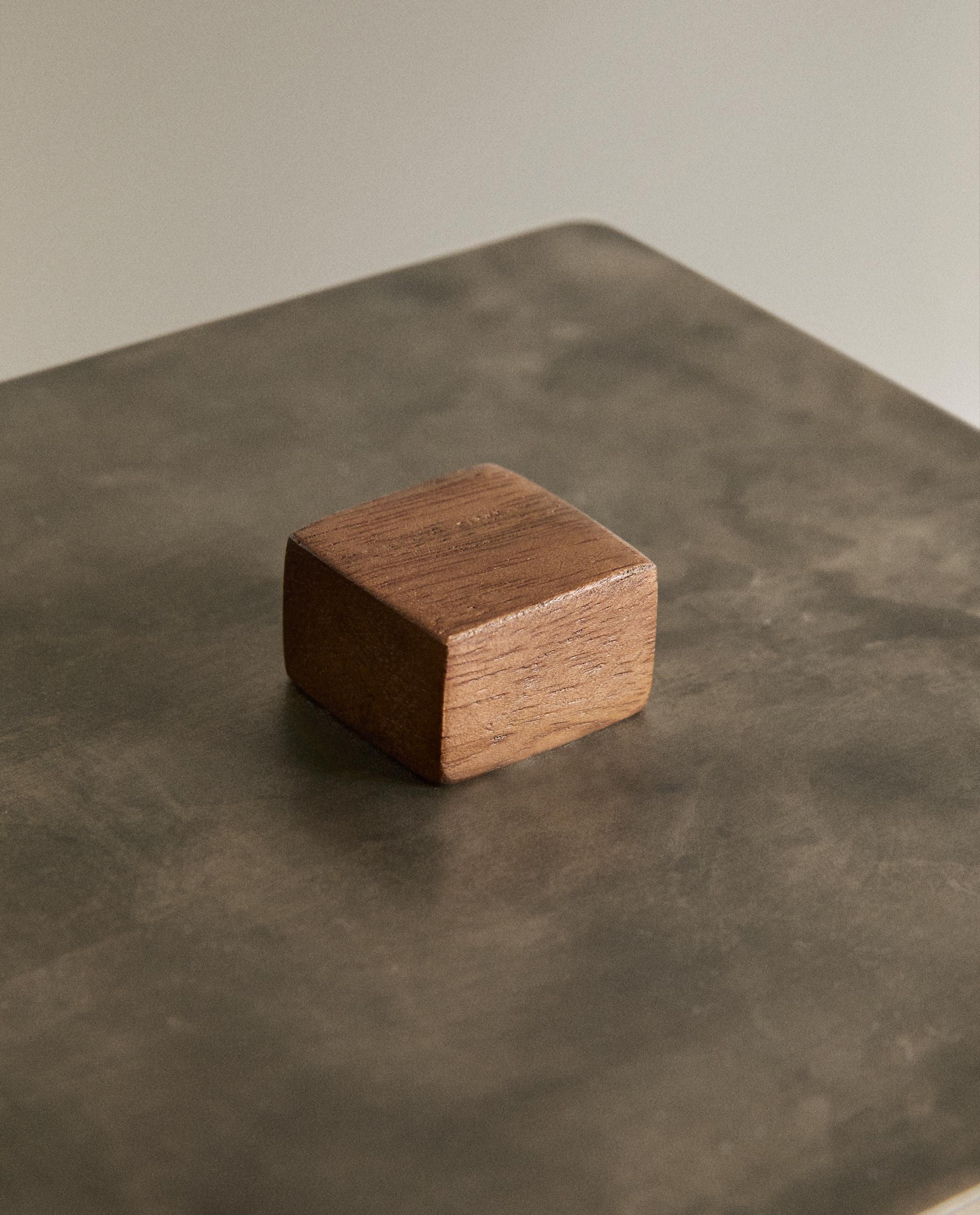 METAL BOX WITH WOODEN HANDLE product thumbnail 5