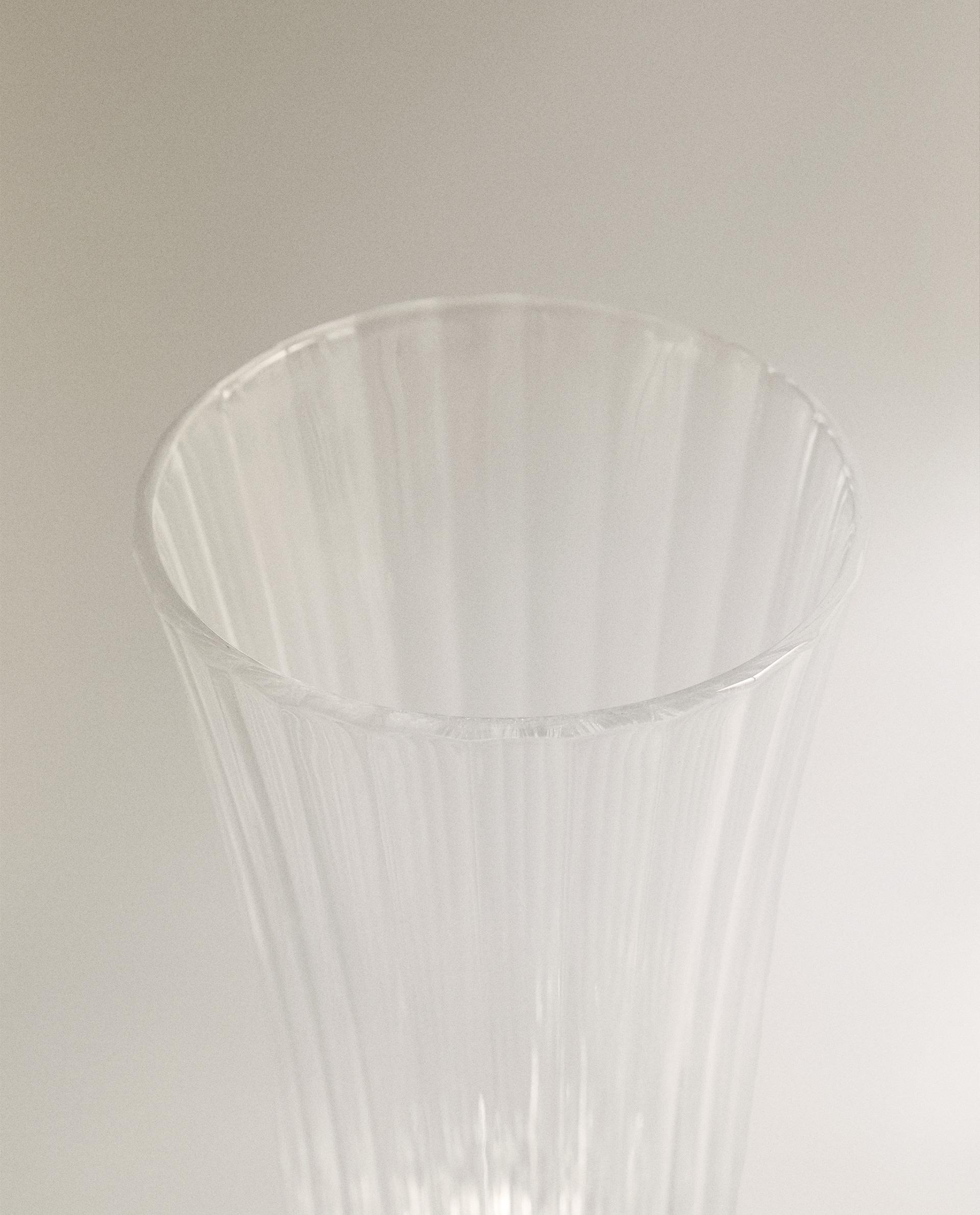 ENGRAVED-EFFECT CRYSTALLINE FLUTE GLASS product thumbnail 9