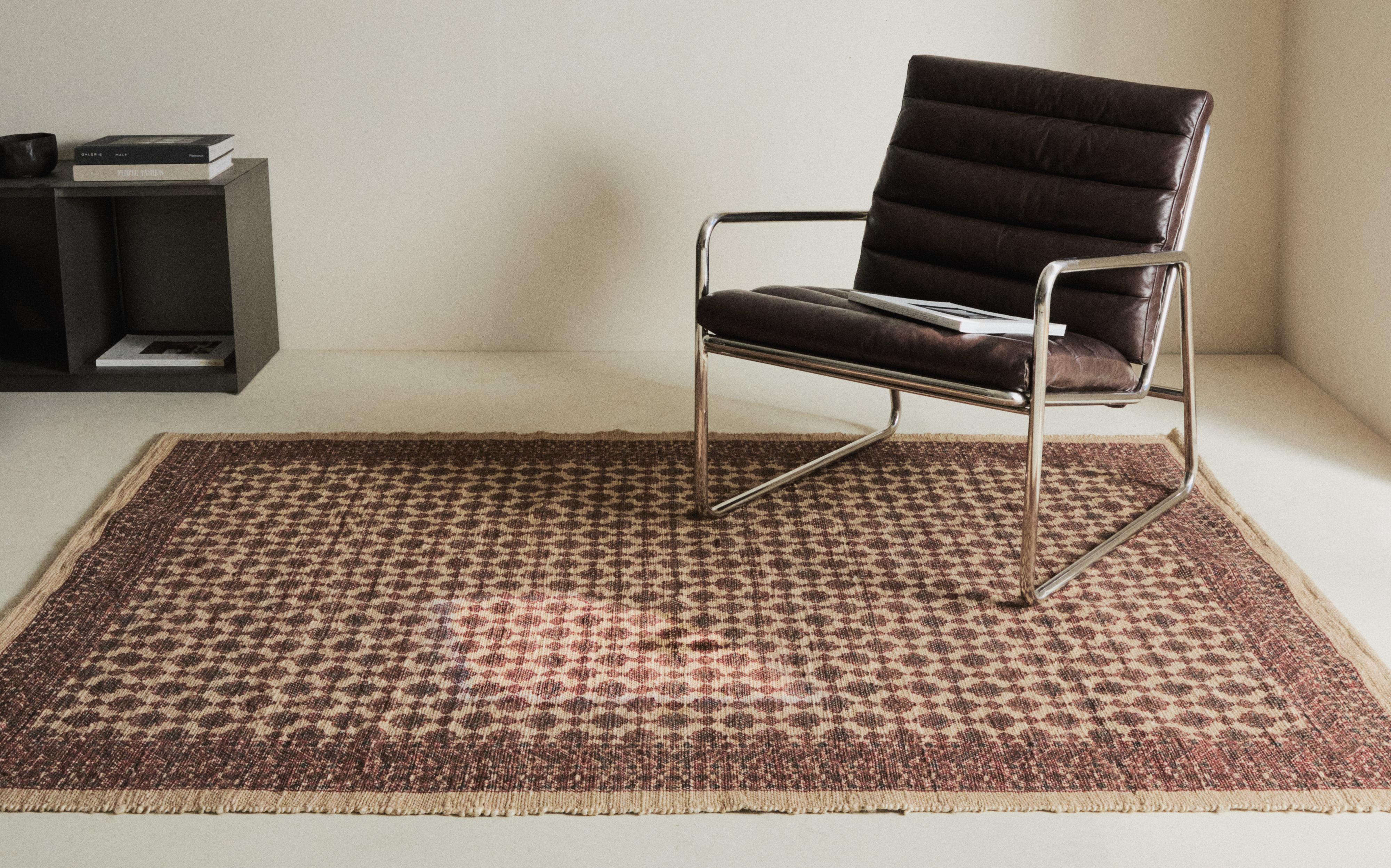 PRINTED JUTE RUG product thumbnail 2