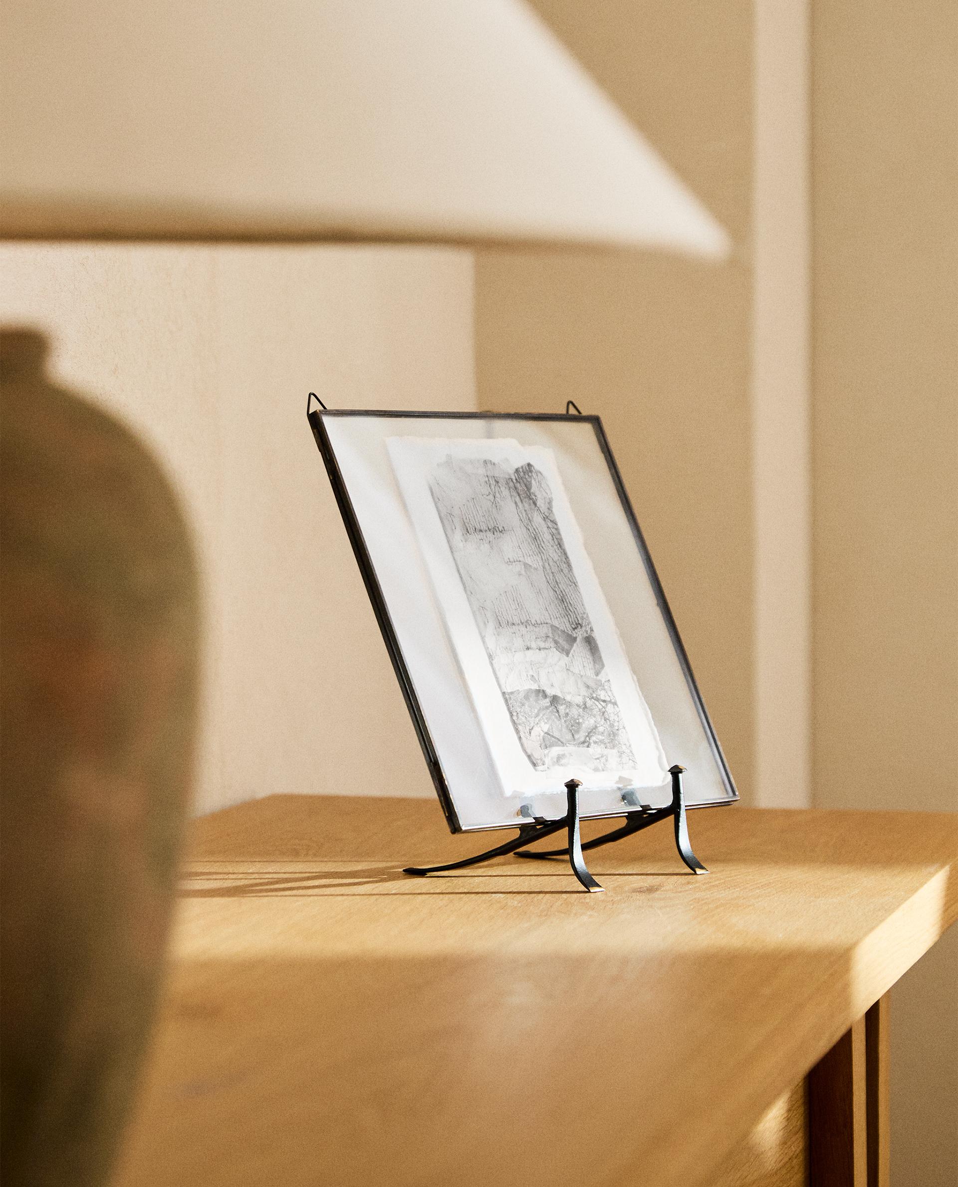PHOTO FRAME WITH BLACK BORDER product thumbnail 11