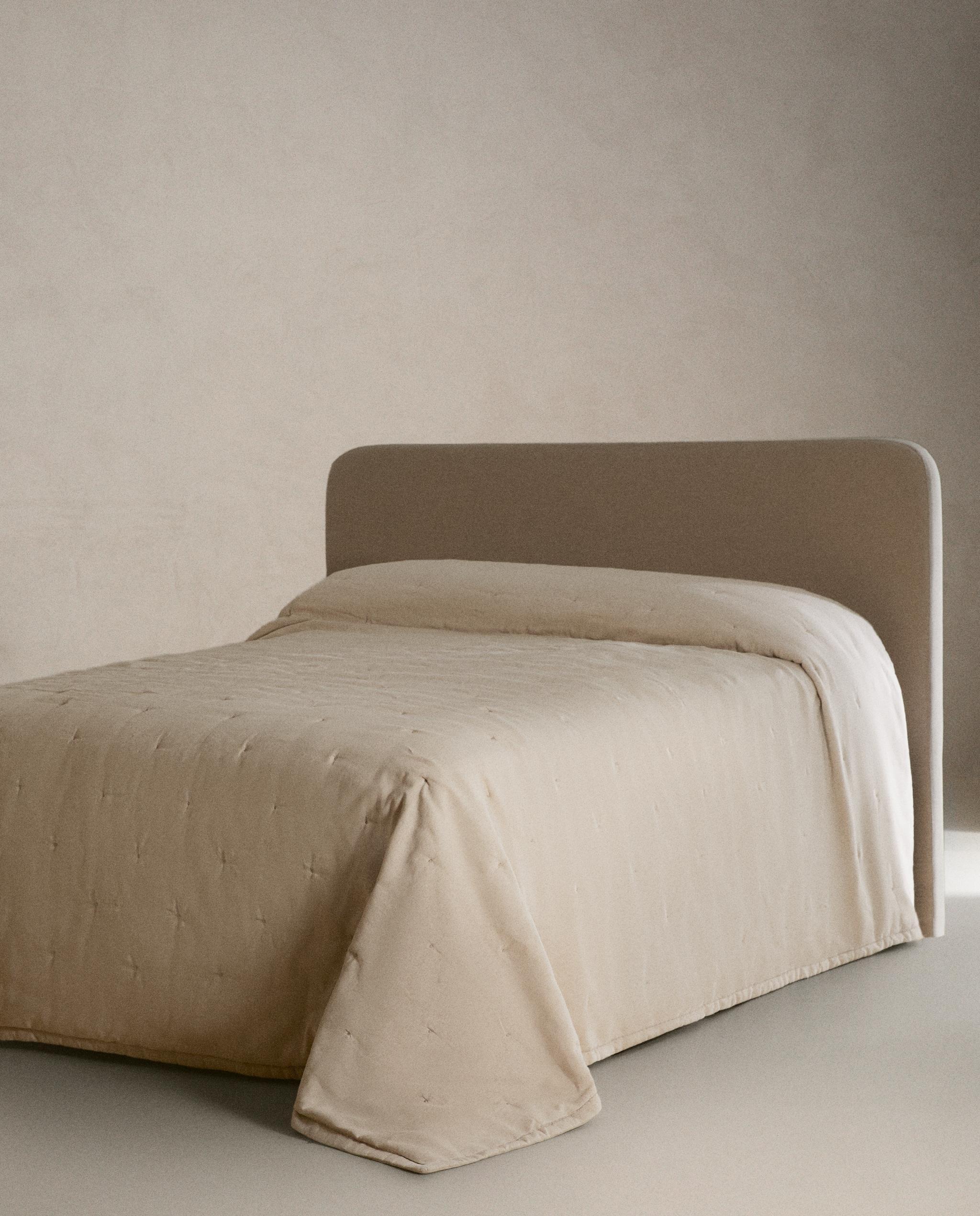 リネン キルトベッドカバー ポイント | Zara Home 日本/Japan