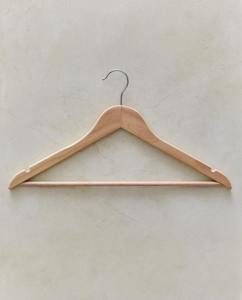 LACQUERED WOODEN HANGER (SET OF 3)