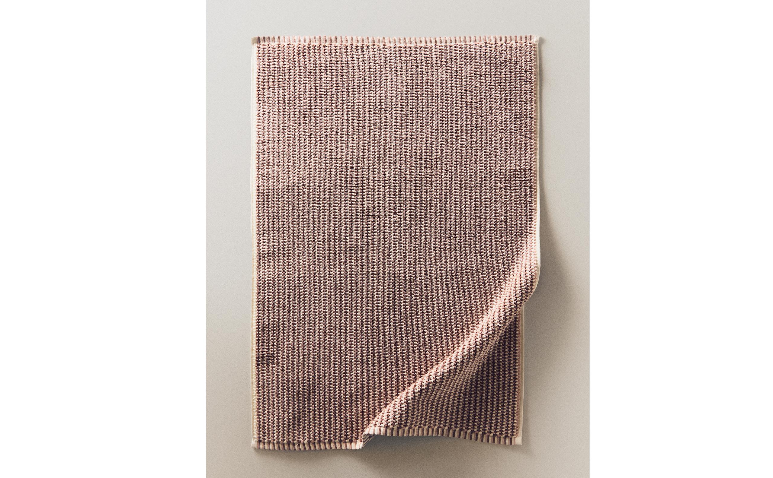 TEXTURED COTTON BATH MAT product thumbnail 2