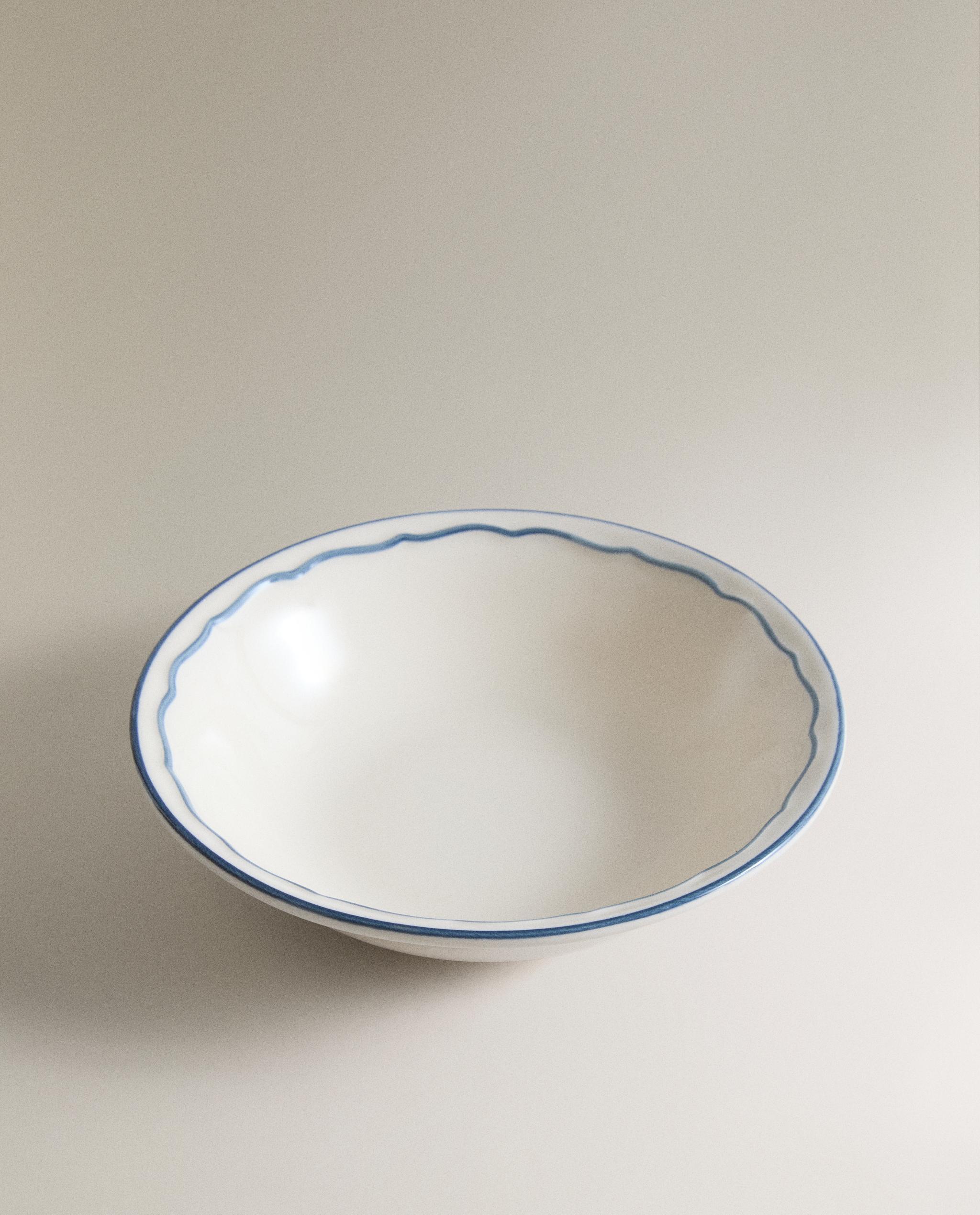 EARTHENWARE BOWL WITH WAVY RIM product thumbnail 4