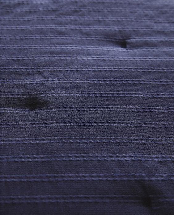 ДЕТСКОЕ ЖАККАРДОВОЕ СТЕГАНОЕ ПОКРЫВАЛО В ПОЛОСКУ ДЕТСКОЕ ЖАККАРДОВОЕ СТЕГАНОЕ ПОКРЫВАЛО В ПОЛОСКУ