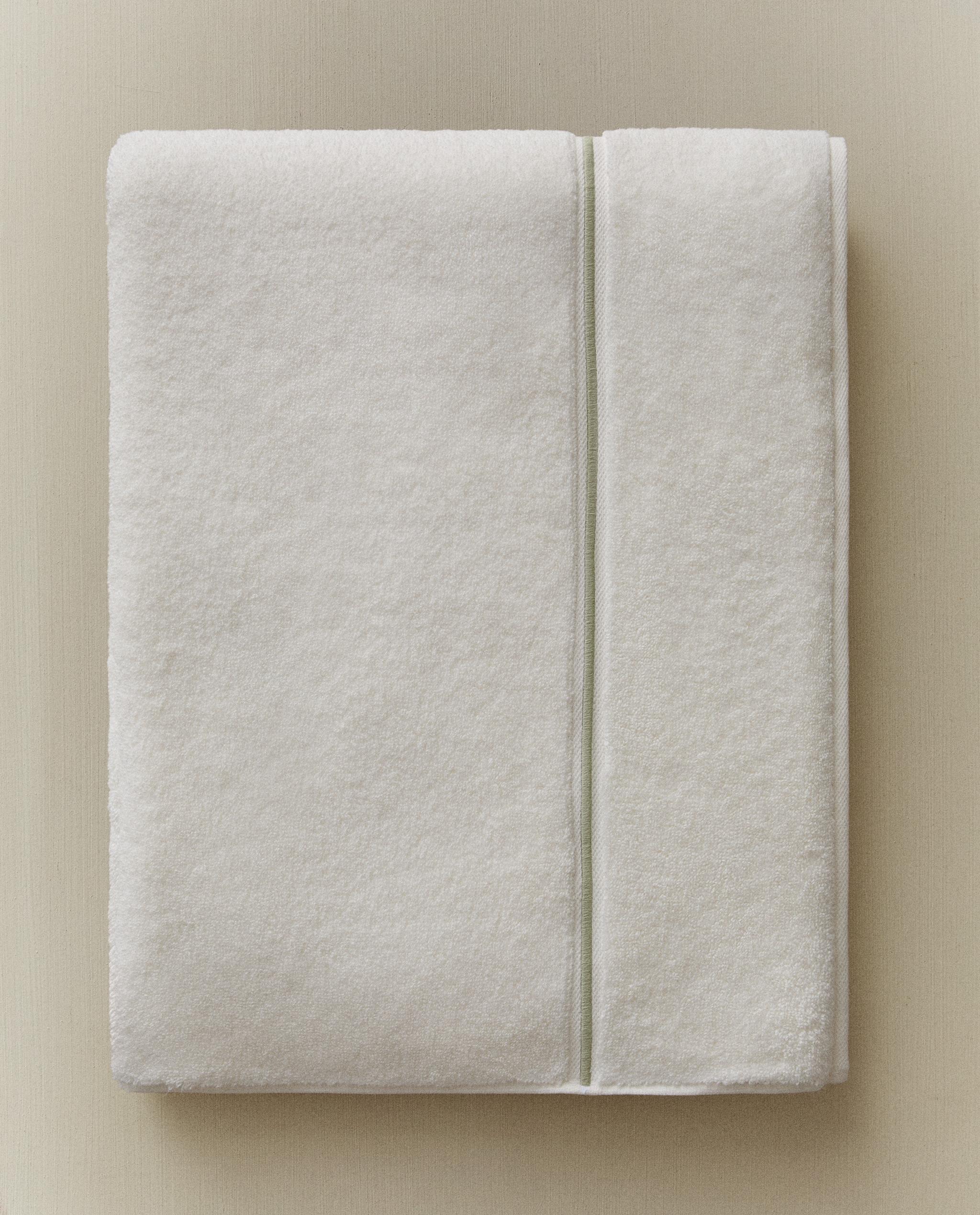 SCALLOPED BATH TOWEL product thumbnail 17