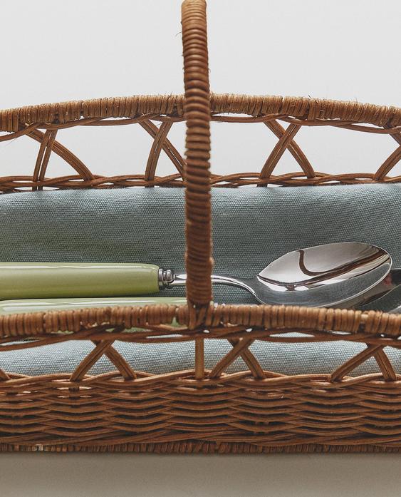 SHPORTË PREJ PALME ME DORËZË