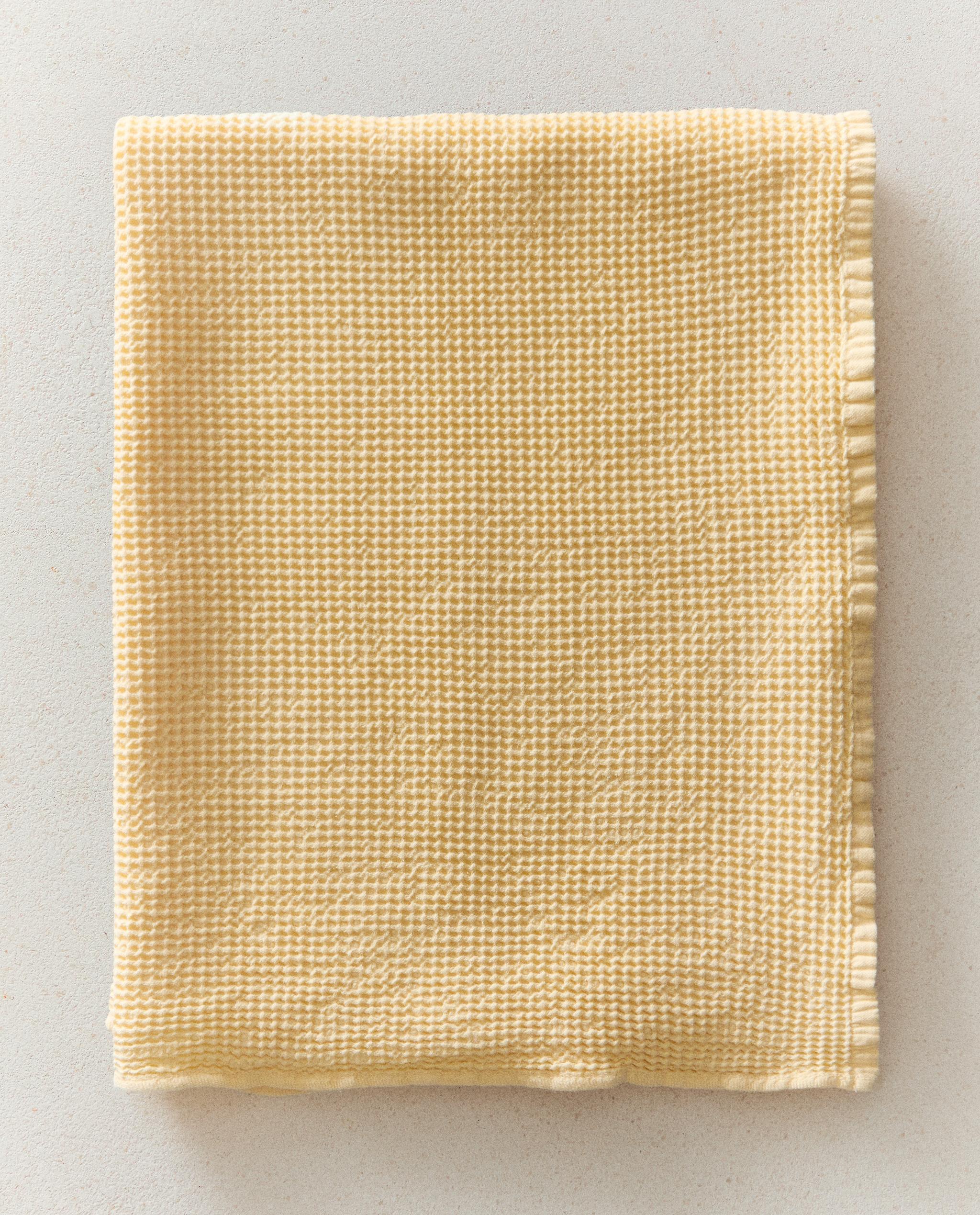 TEXTURED WAFFLE-KNIT BATH TOWEL product thumbnail 8