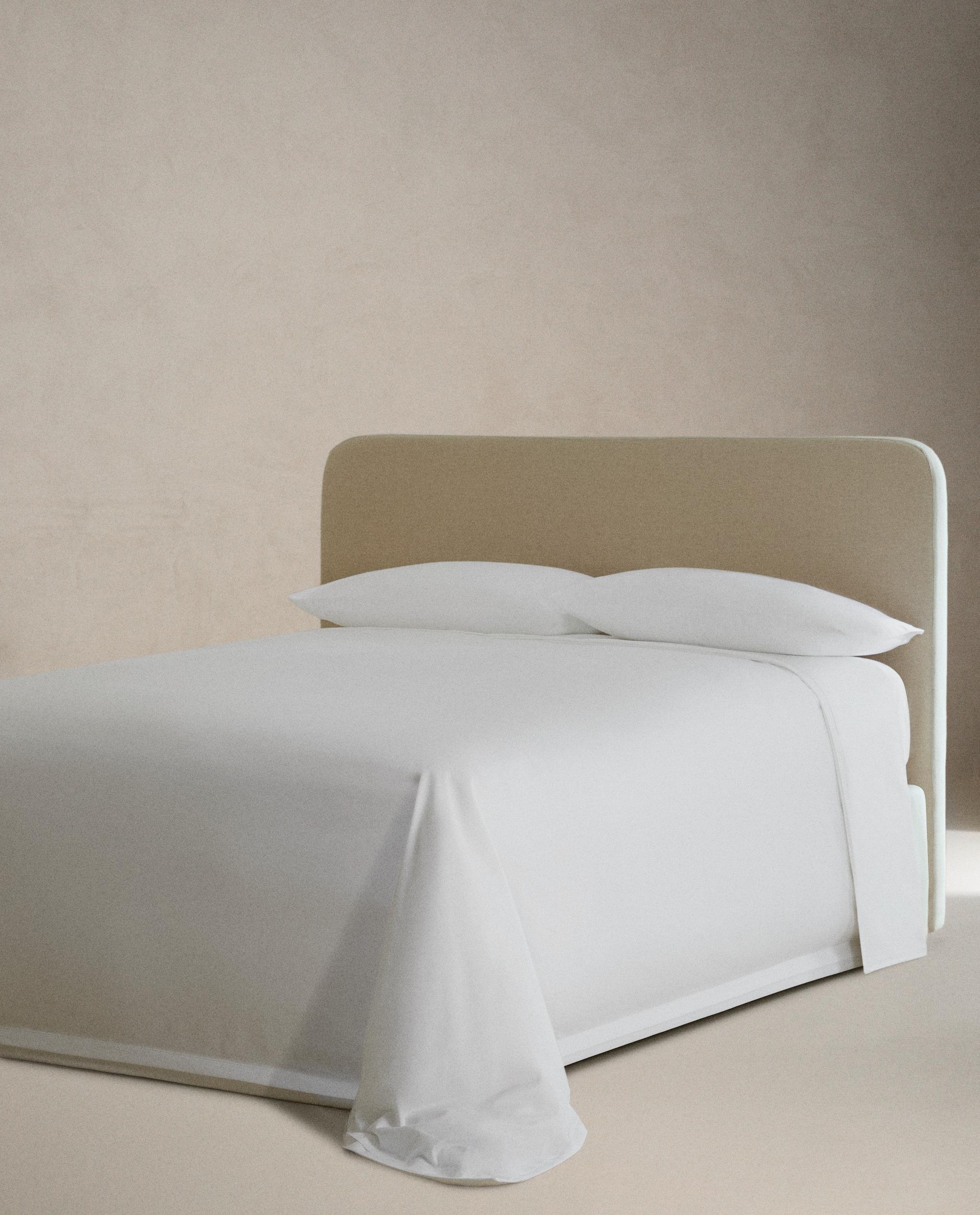 COTTON SATEEN DUVET COVER WITH PLEATED BORDER (1000 THREAD COUNT) product thumbnail 3
