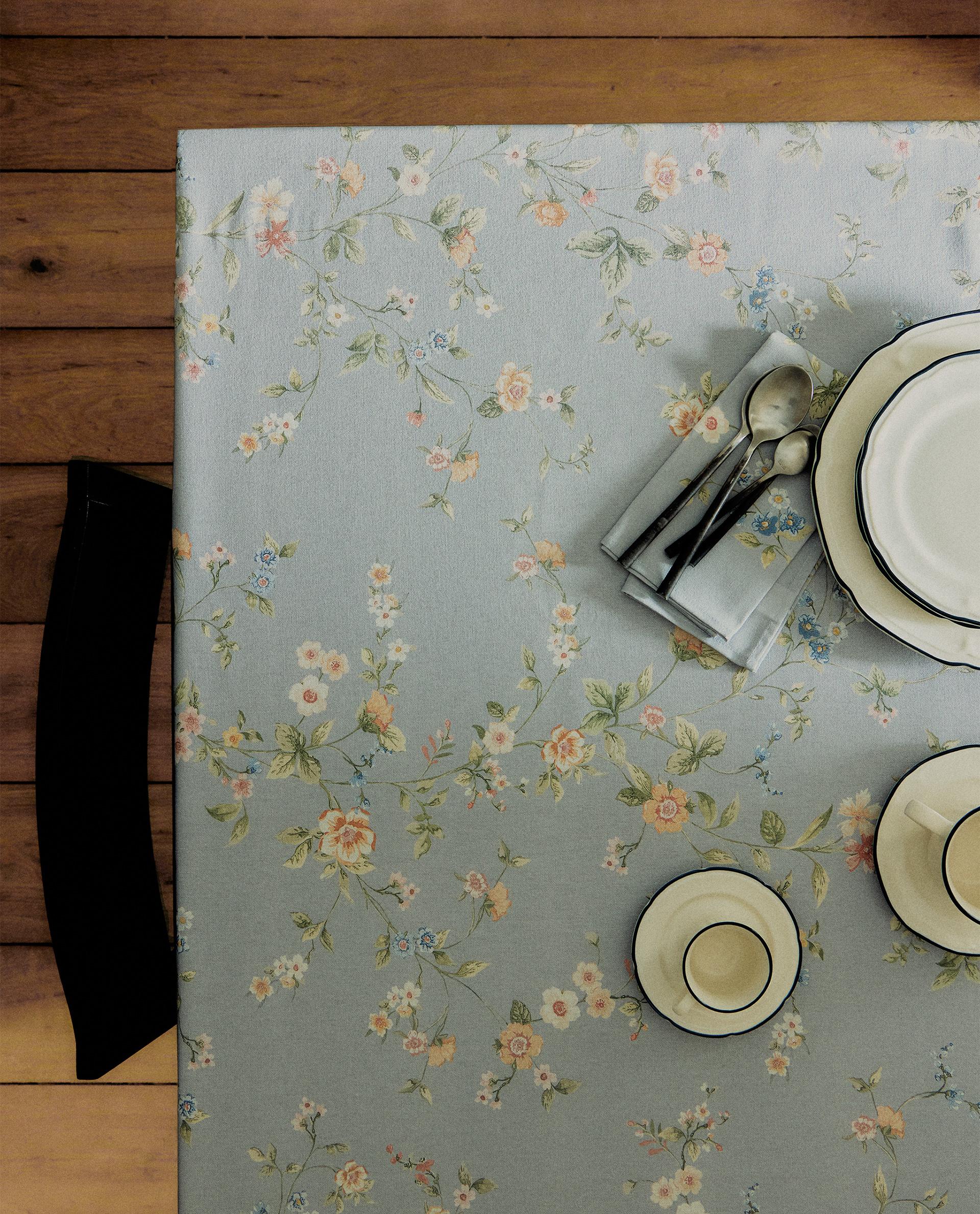 【未使用品】ZARA  ザラホーム テーブルクロス 150x225 cm ウェーブ テーブルクロス | Zara Home 日本/Japan