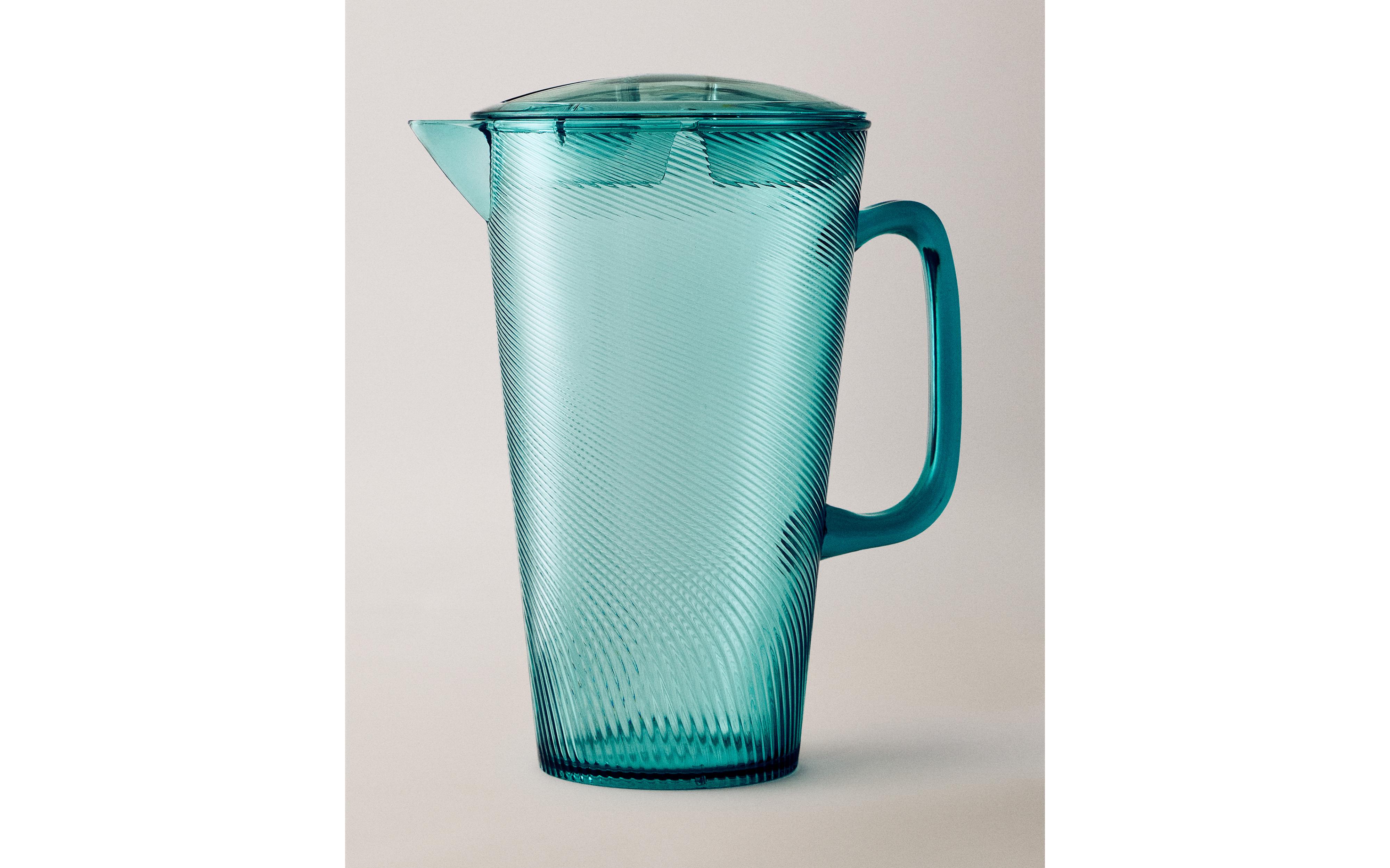 ACRYLIC JUG WITH LINES DESIGN product thumbnail 9