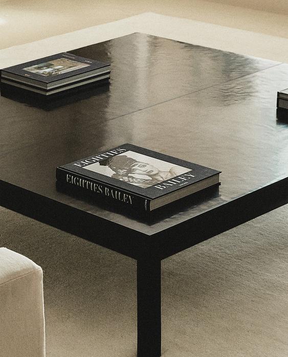 WOOD AND LEATHER COFFEE TABLE