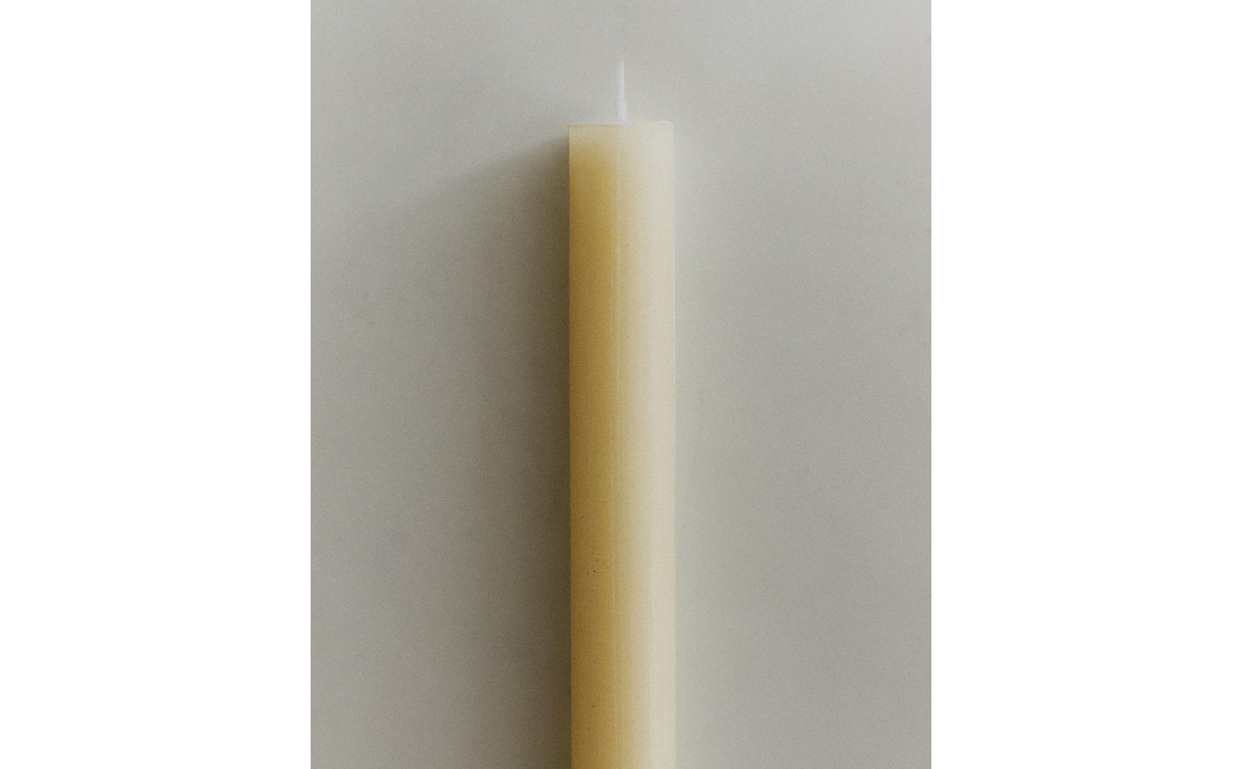 PACK OF LONG DECORATIVE CYLINDRICAL CANDLES (PACK OF 4) product thumbnail 4