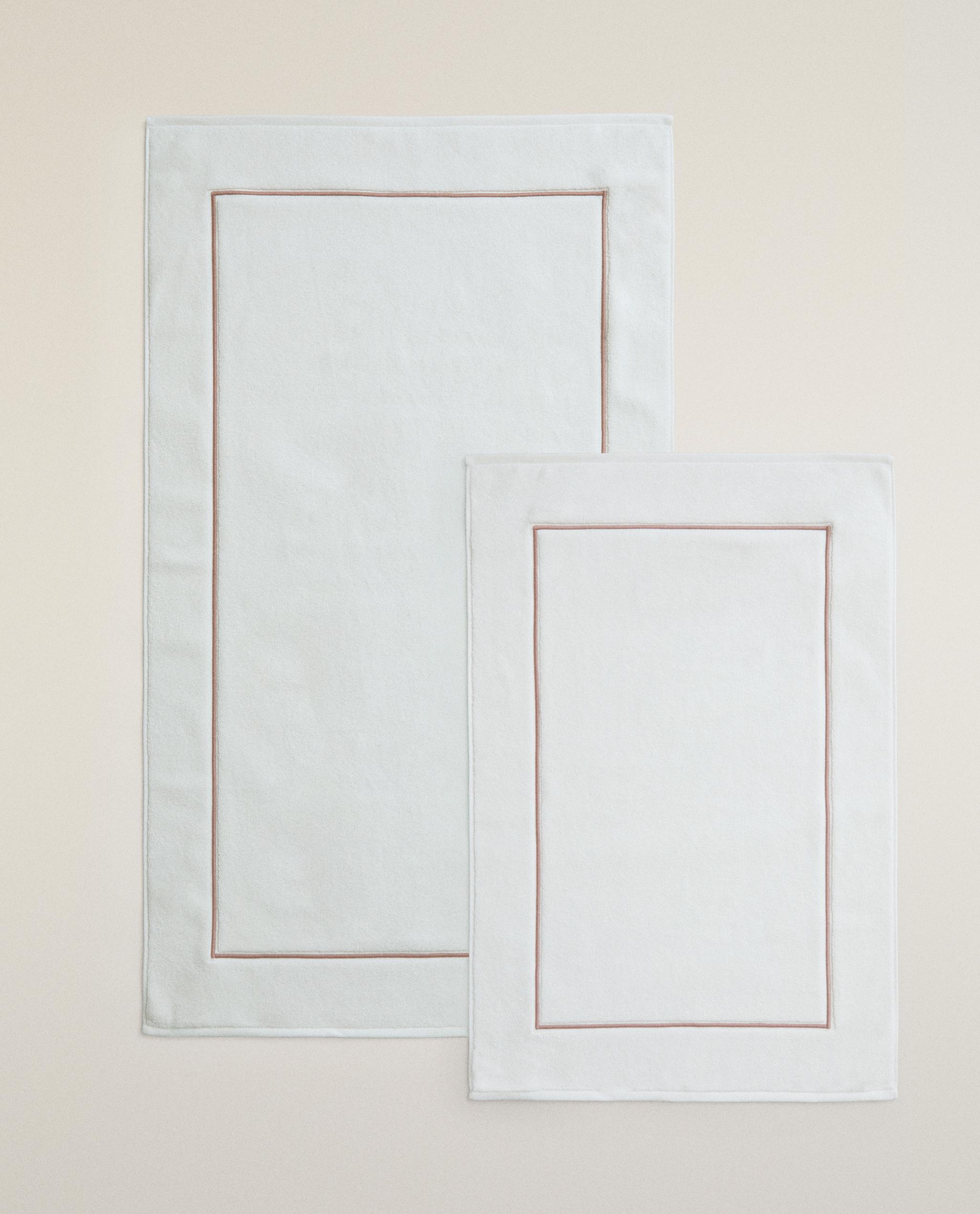 EMBROIDERED SCALLOPED BATH MAT product thumbnail 7