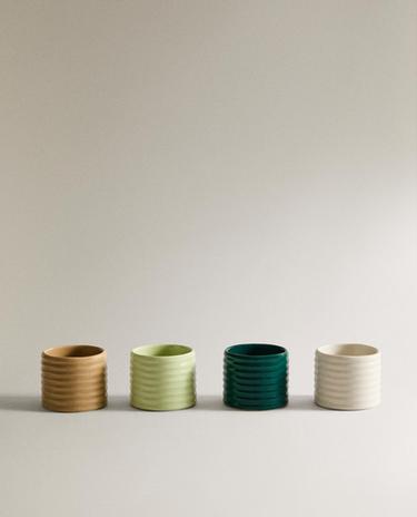 LOT DE PORTE-SERVIETTES EN CÉRAMIQUE EN RELIEF (LOT DE 4)