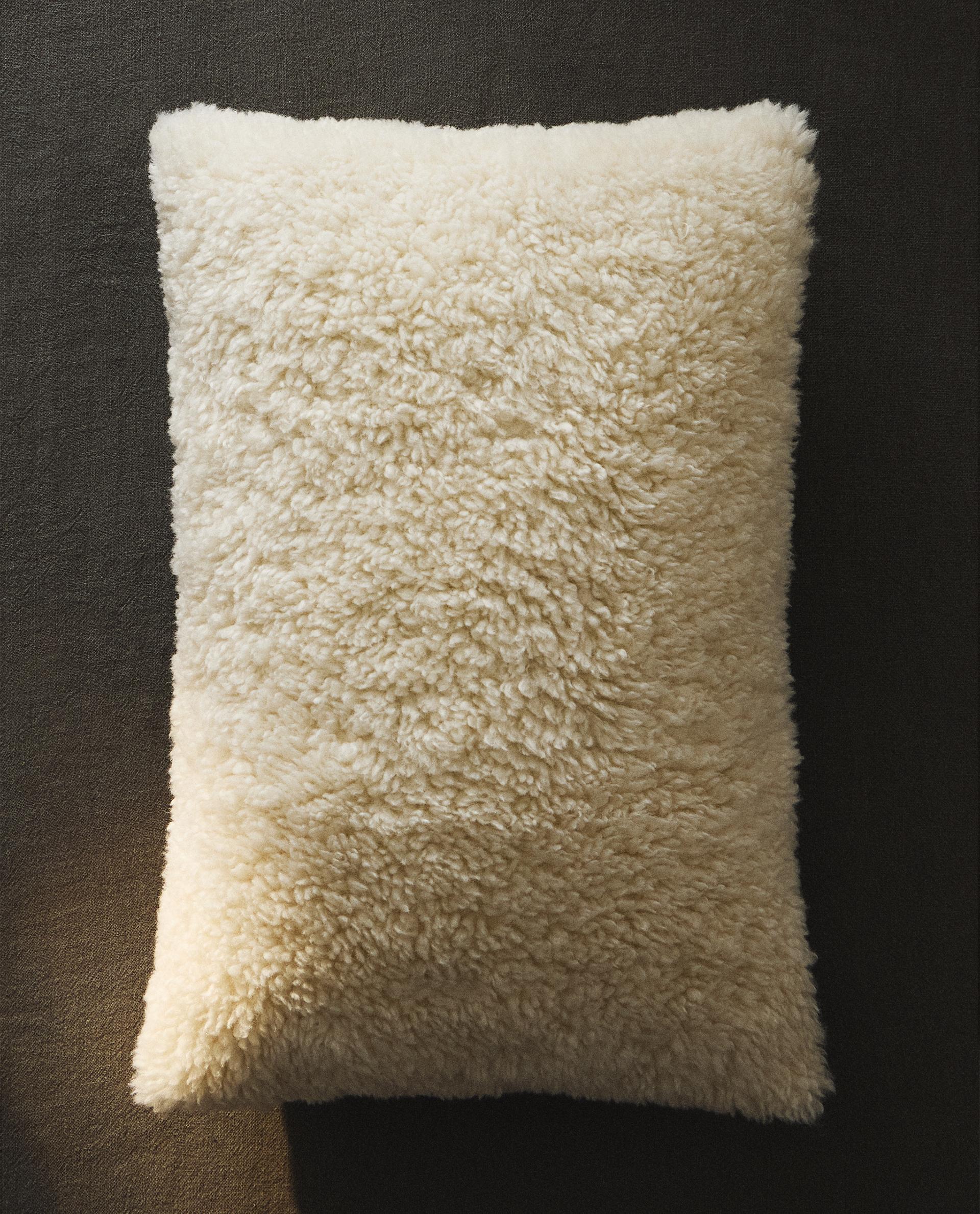 FAUX SHEARLING THROW PILLOW COVER