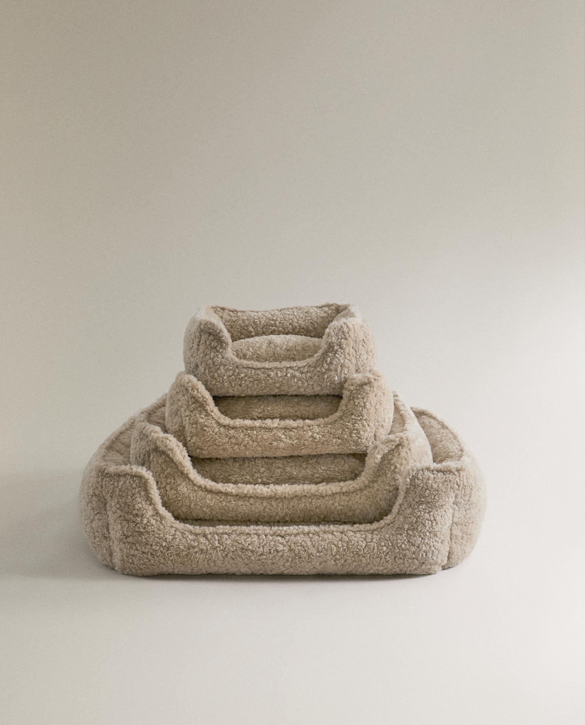 FAUX SHEARLING PET BED product thumbnail 9
